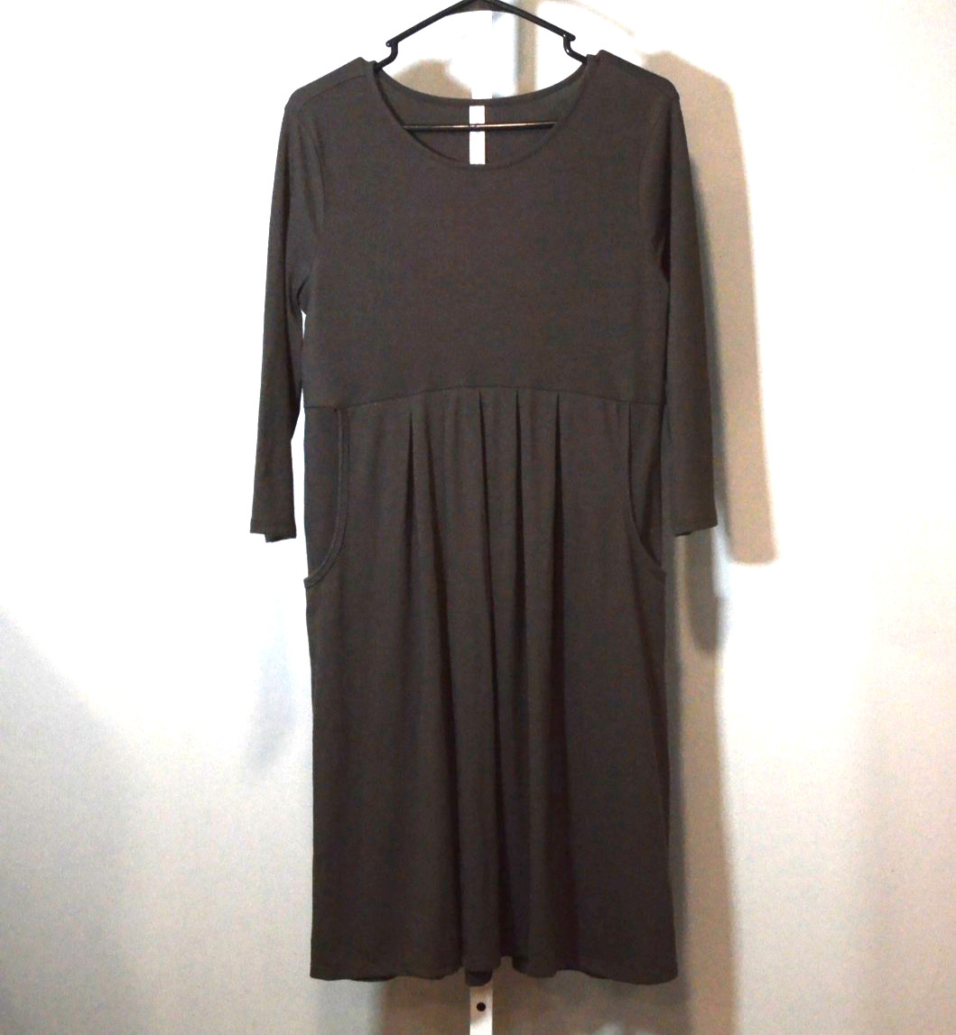 Zenana Premium Women’s Size L Dark Gray Long Sleeve Pleated Waist Dress