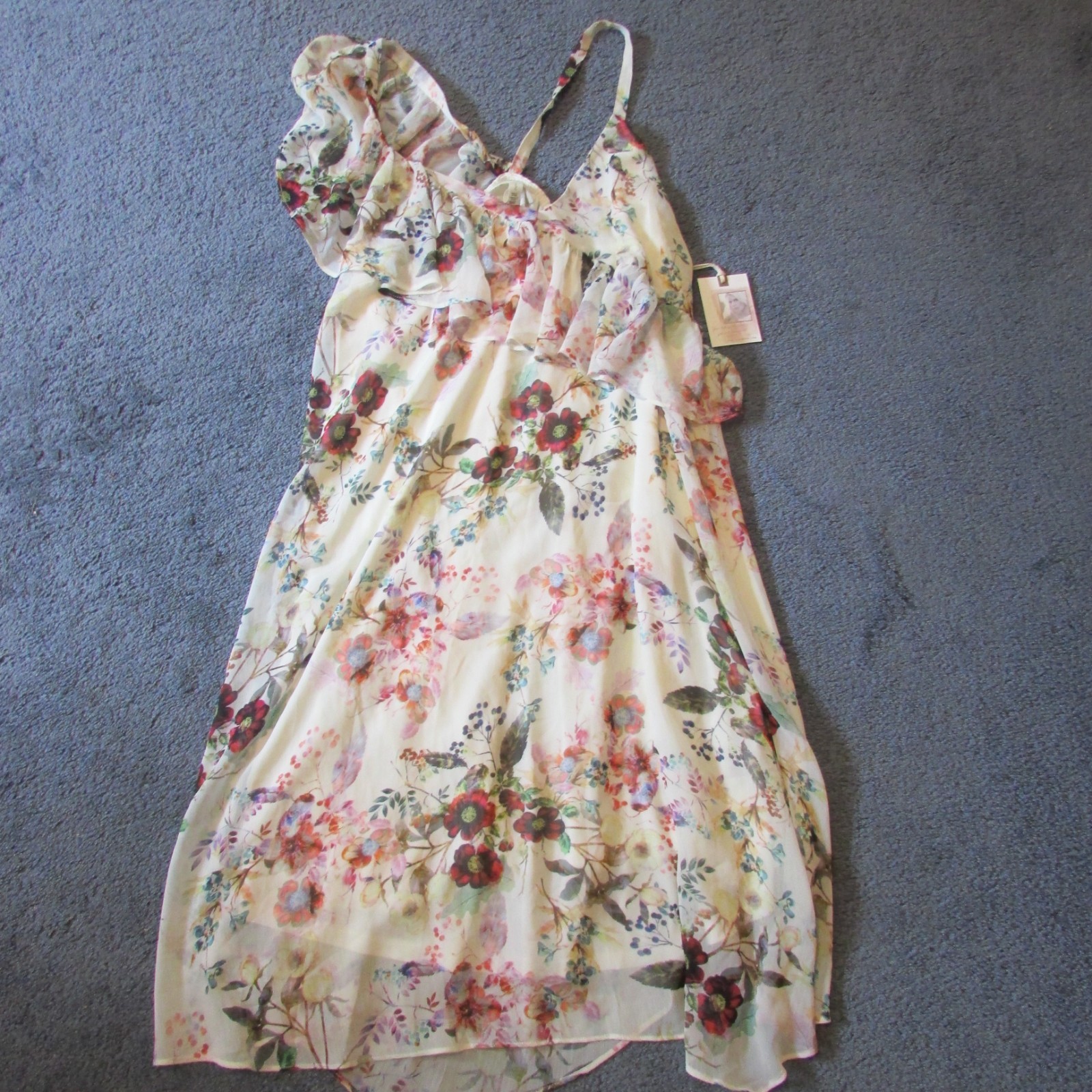 NWT Jessica Simpson Maternity Large Ivory Floral Chiffon Soft Flowing Midi Dress