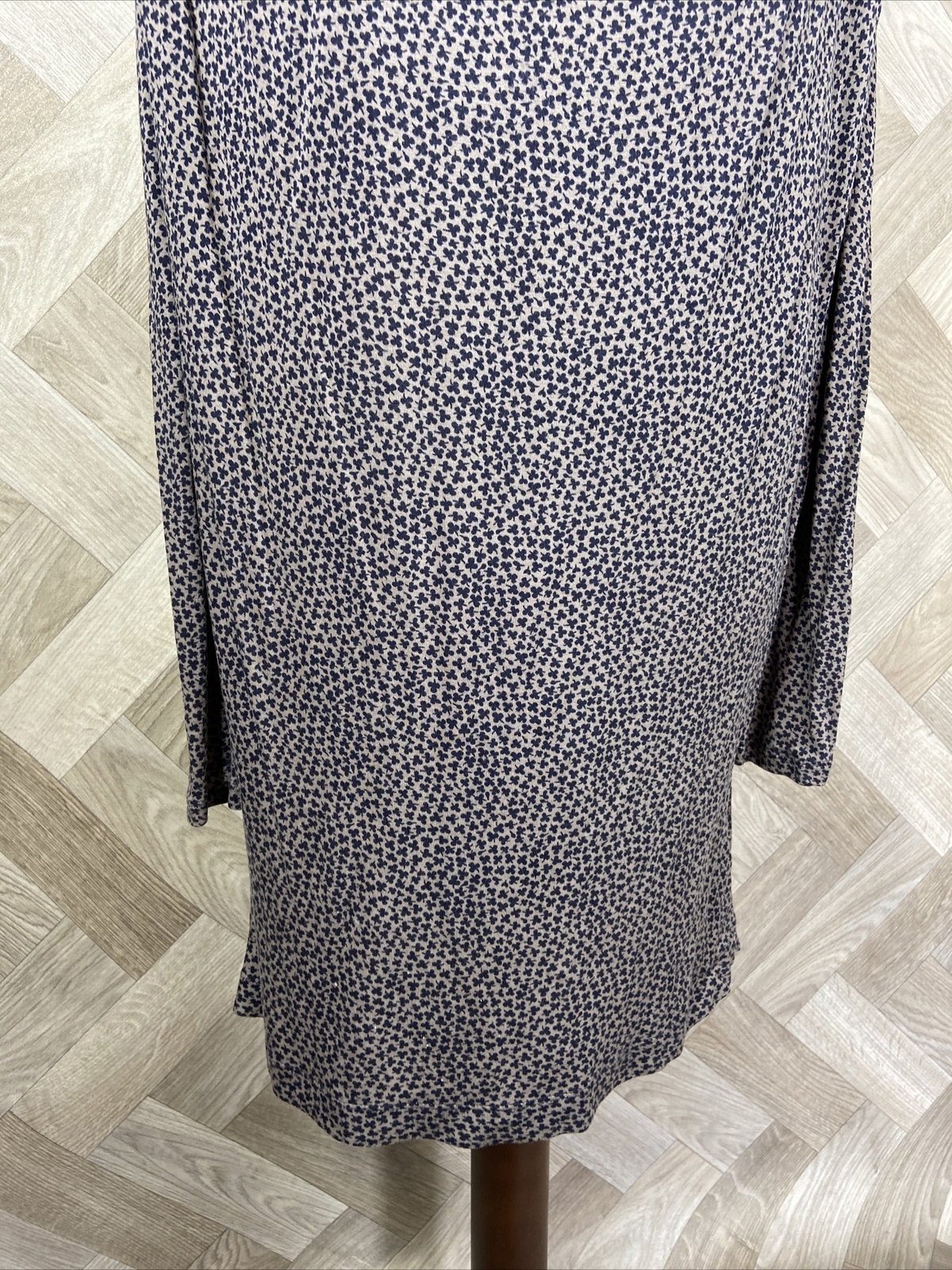 French Connection Dark Floral Leaf Pattern Stretch Long Sleeved Dress Size 8