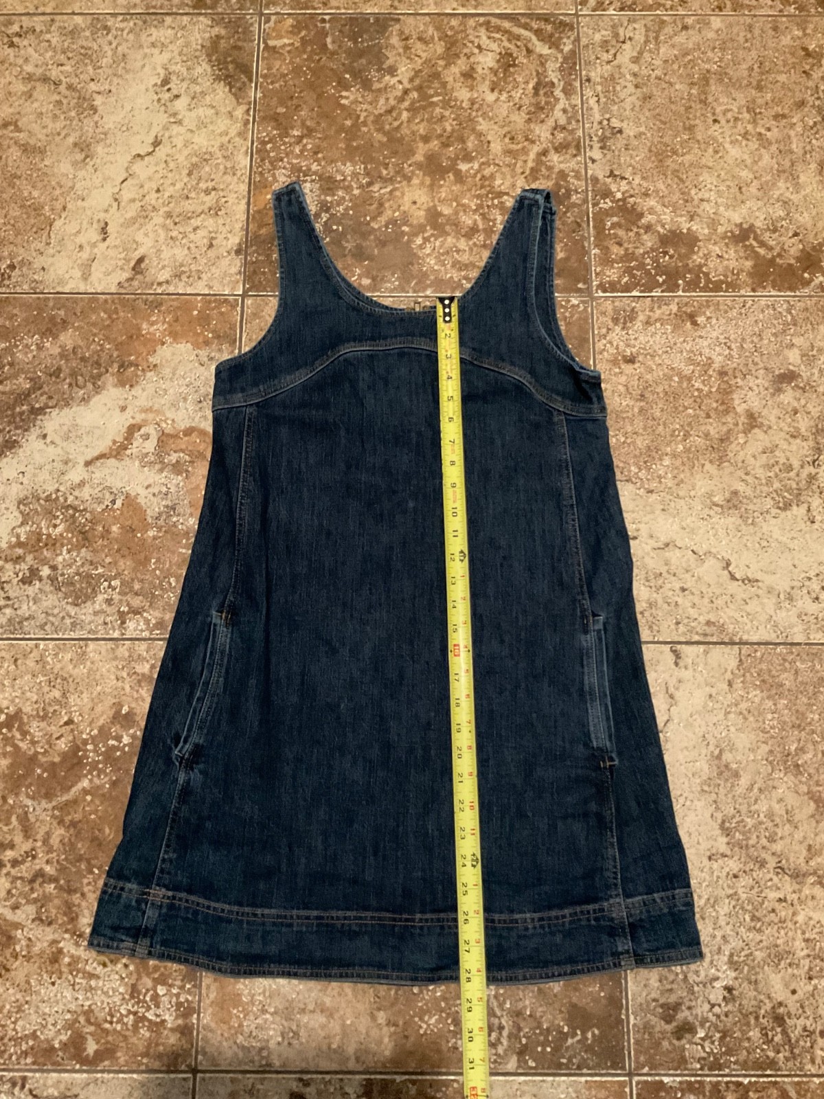 PILCRO ANTHROPOLOGIE DARK DENIM OVERALL SHIFT DRESS (SIZE 8) PREOWNED