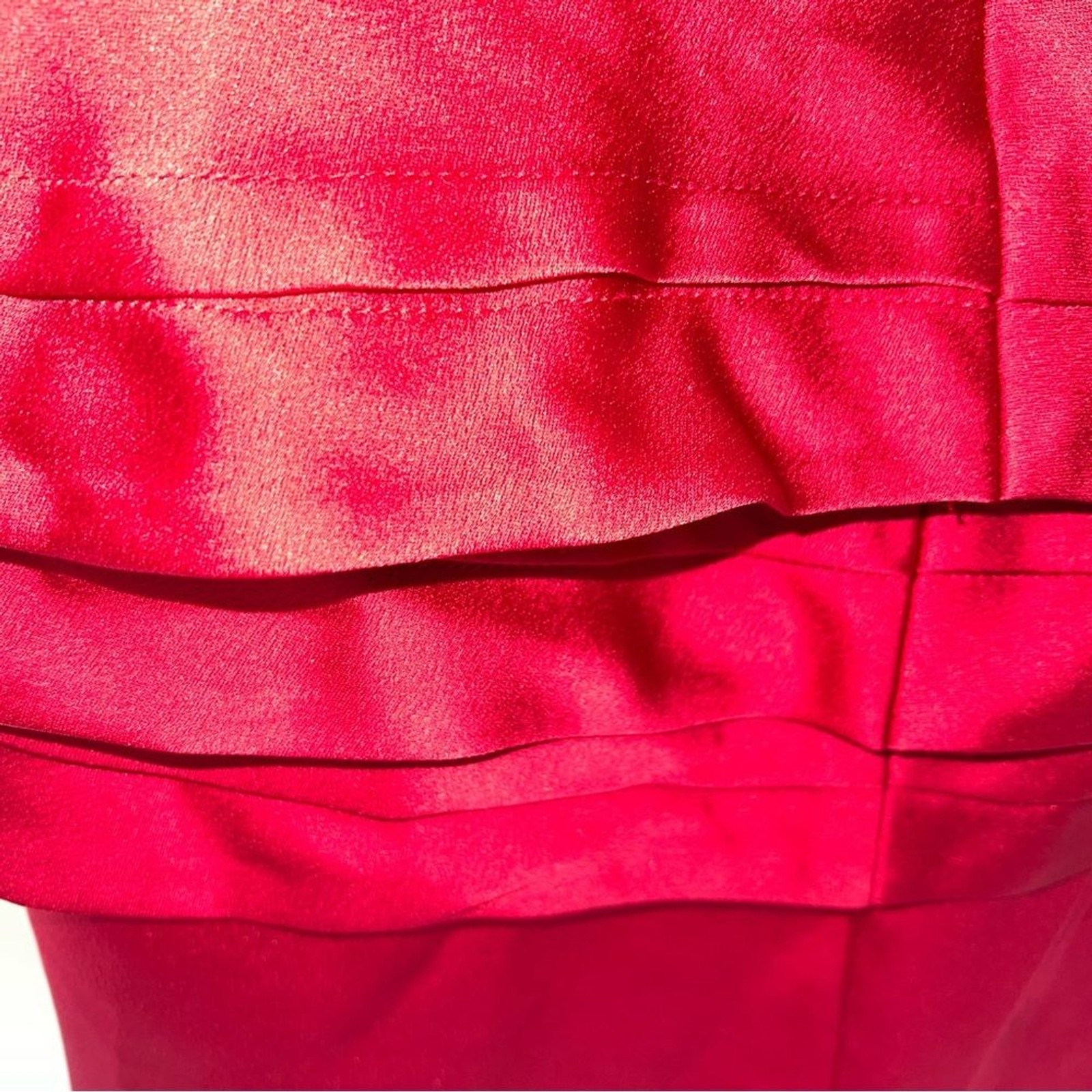 BCBGMaxAzria Deep Red Strapless Sweetheart Neckline Pleated Skirt on Dress-Sz 6