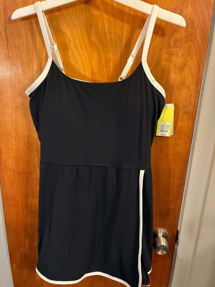 All in Motion Everyday athletic dress with shorts/pockets