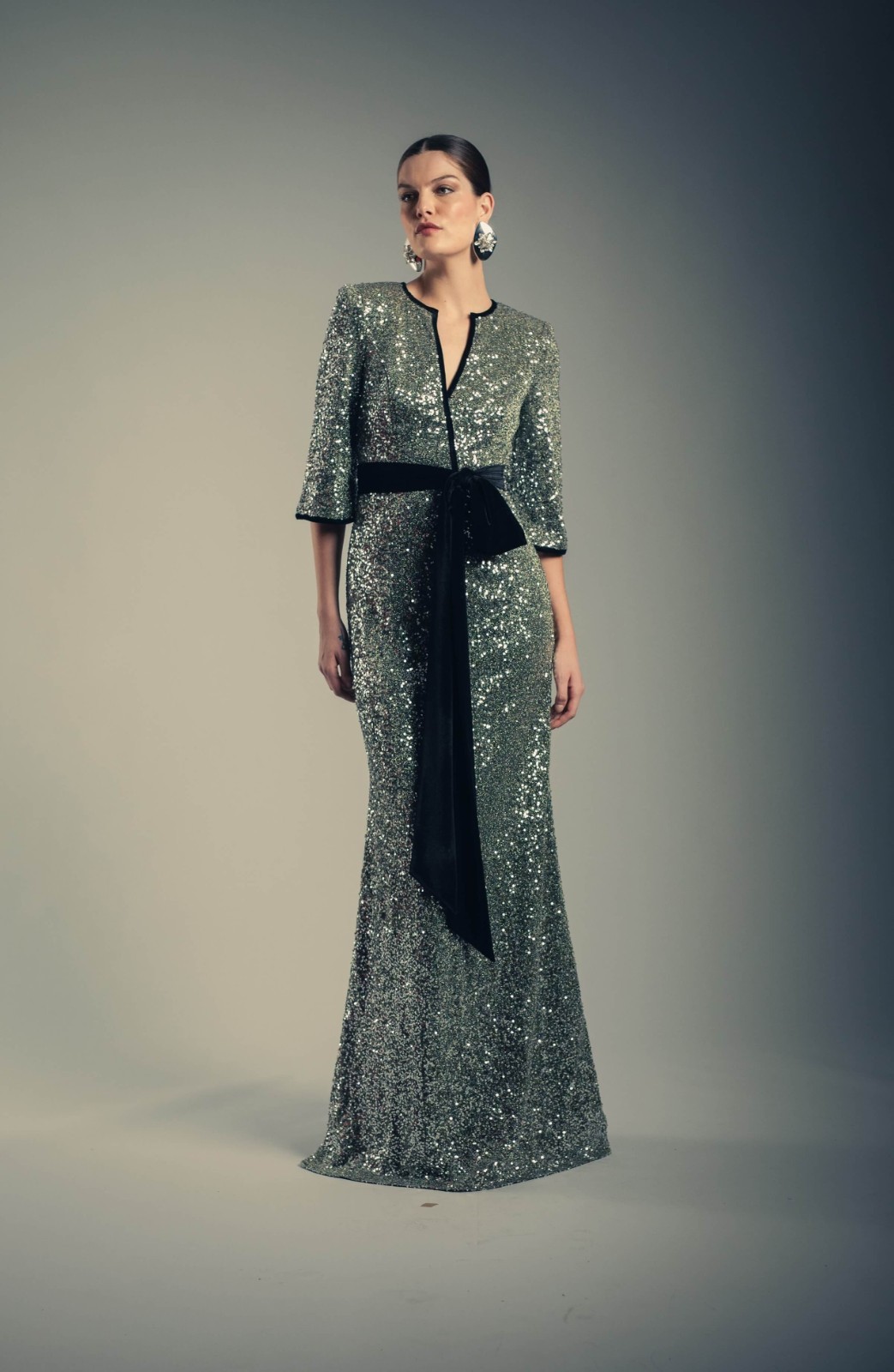 Badgley Mischka Sequin Velvet Sash VNeck Gown 750 Silver Modest Long Sle G2U