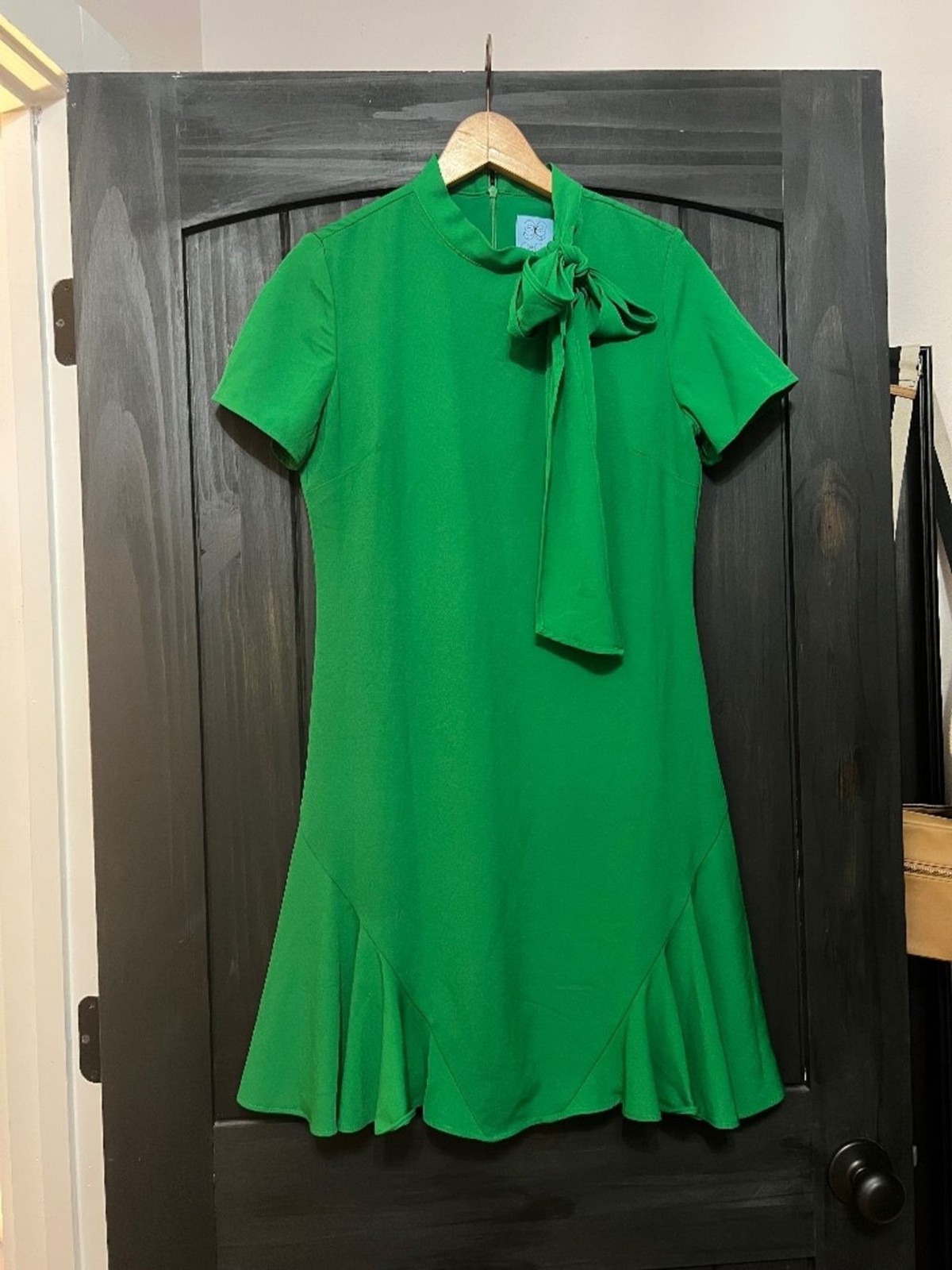 CeCe Short A-Line Bow Tie Neck Dress | Size 4