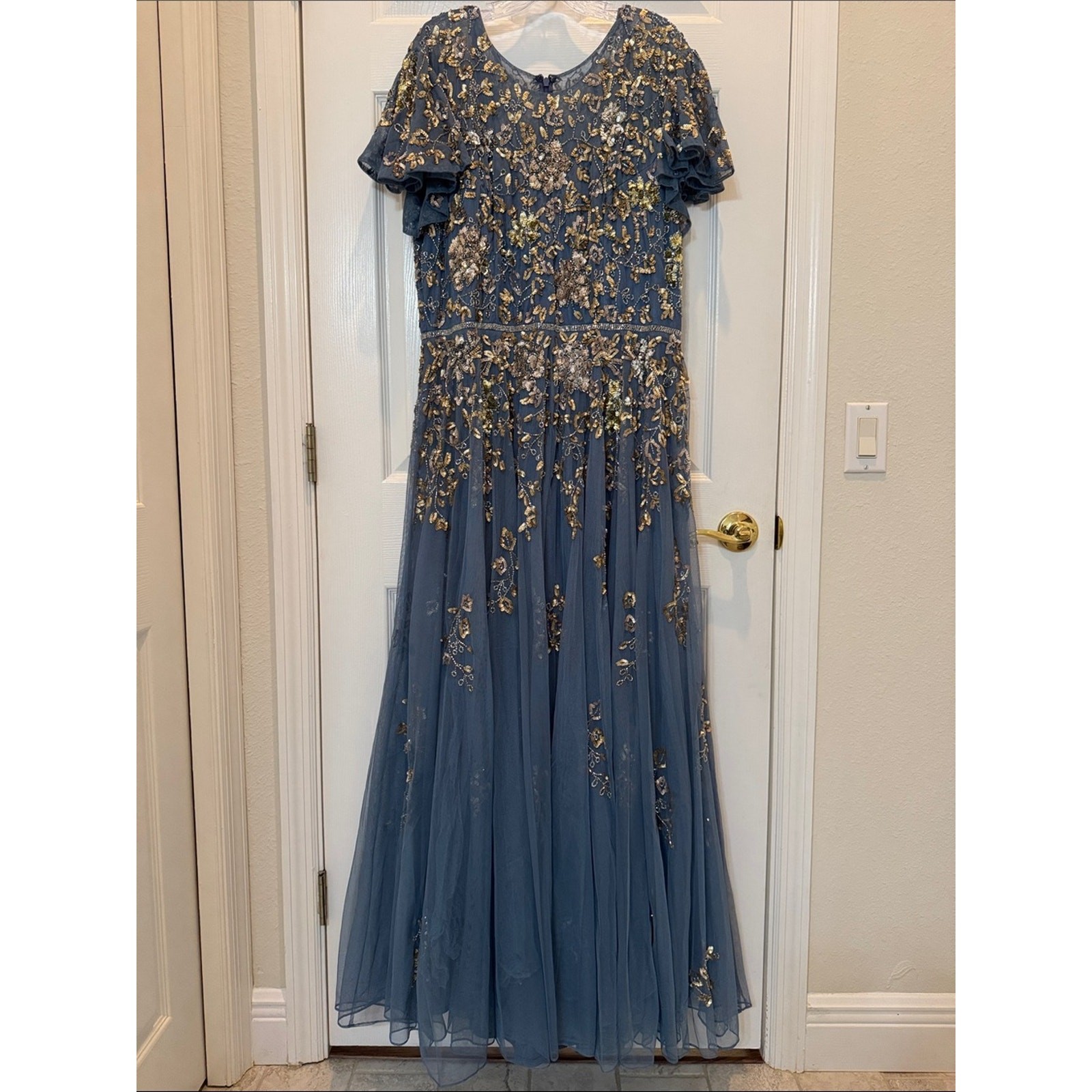 Mac Duggal 5717 Blue Embellished Butterfly Sleeve High Neck Gown Size 18 NWT
