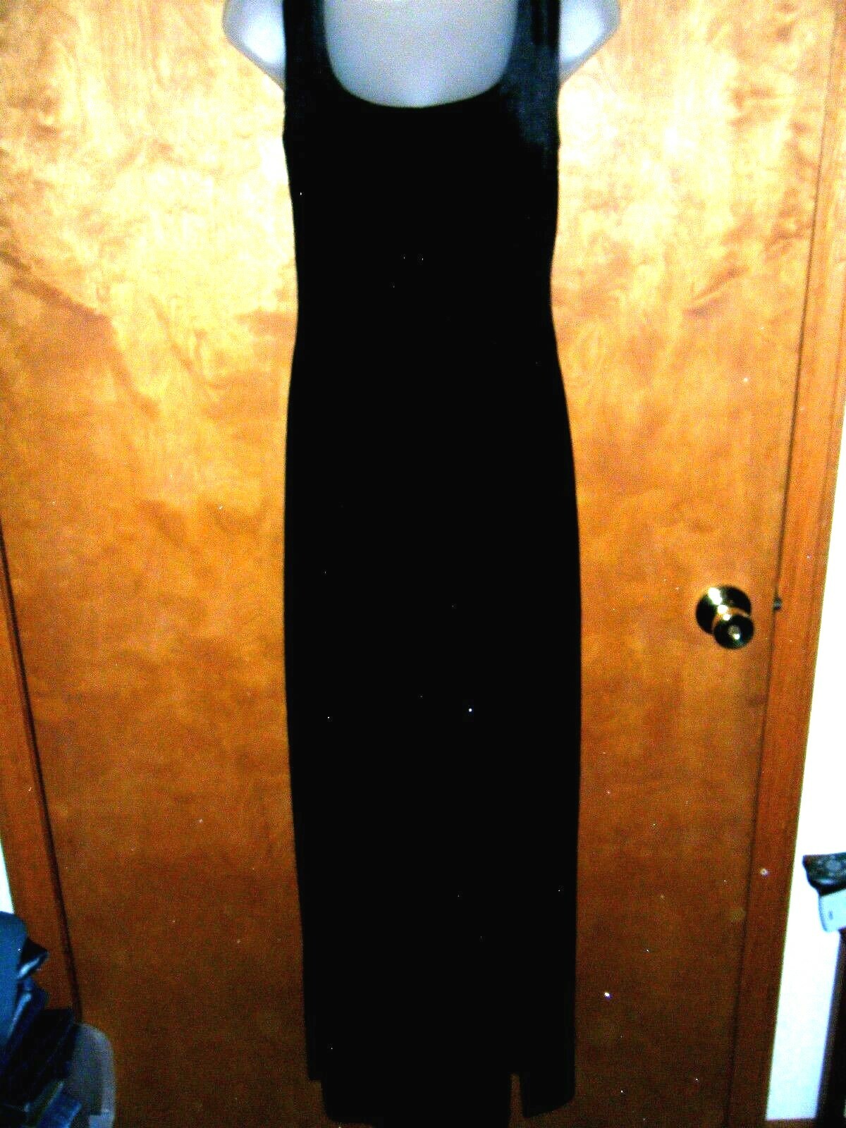 J. R. Nites By Caliendo Full Length Velvet Dress – Size 8
