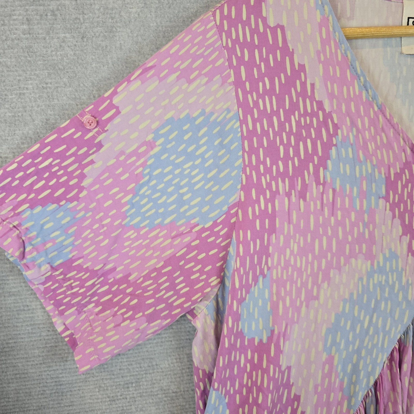 She Street Dress Womens Small Medium Pink Midi Short Sleeve Flowy Relaxed