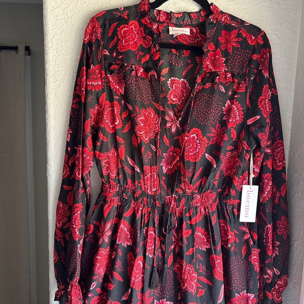 Boemo Floral Maxi Dress Womens L Red Black Long Sleeve Tiered Ruffle Boho