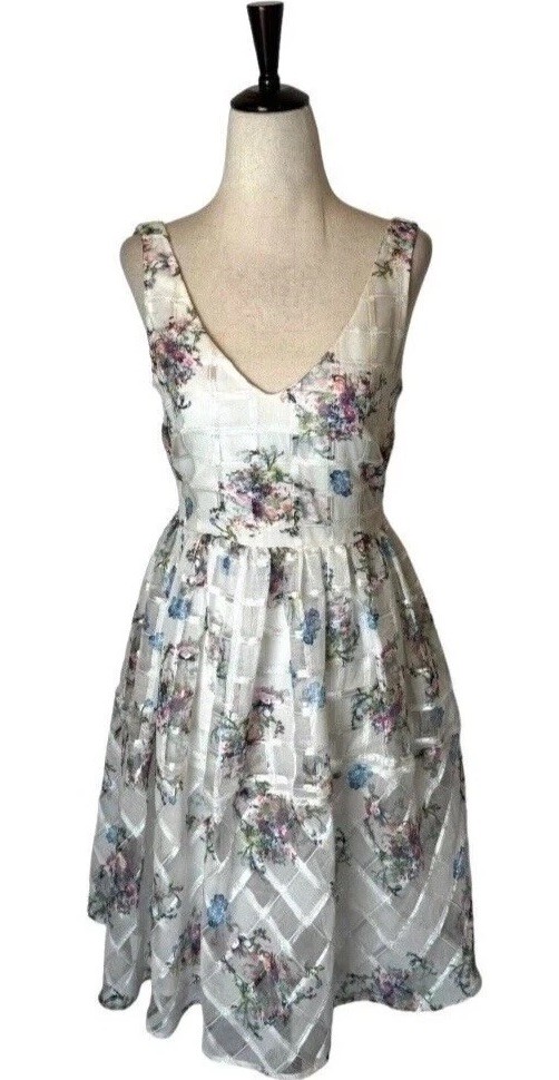 Maeve Anthropologie Dress Women 2 White Floral Peony Garden Boho Cottagecore