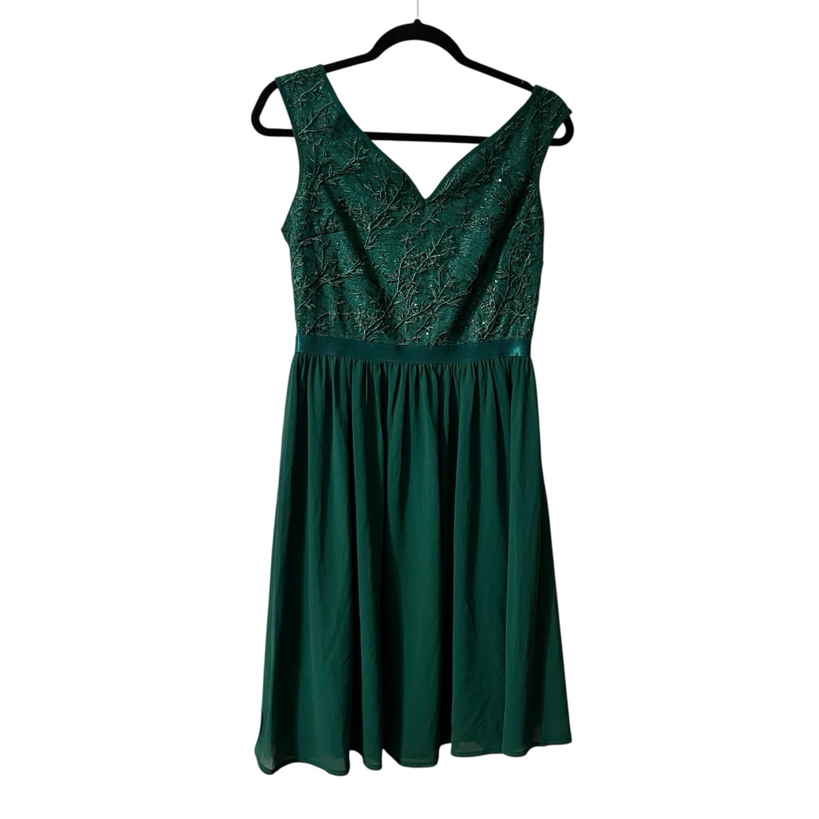 Miusol NWT Women’s Medium Knee Dress Green Sleeveless Semi Formal Party New