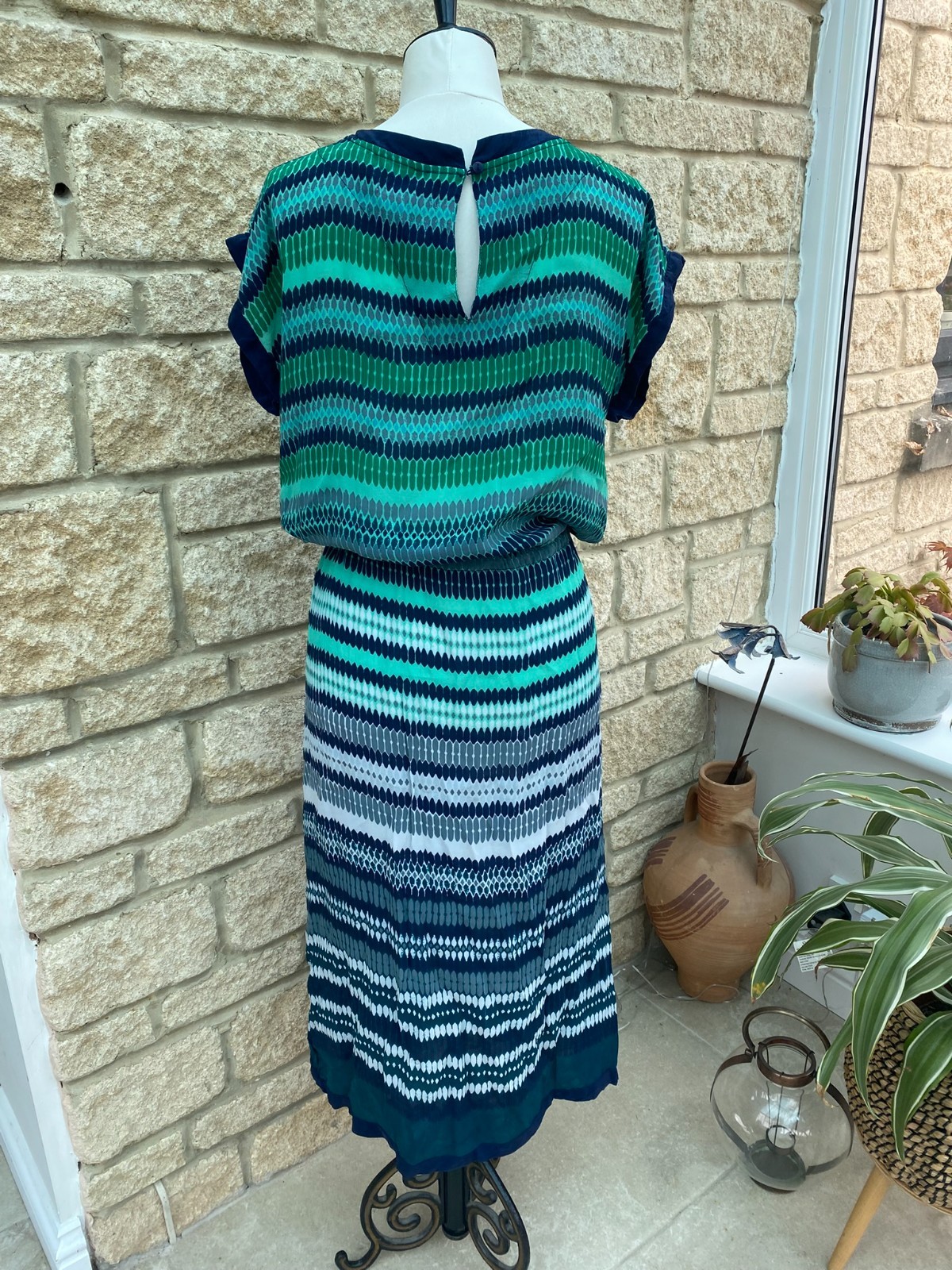 One Season Australia Blue Green Viscose Dress size M