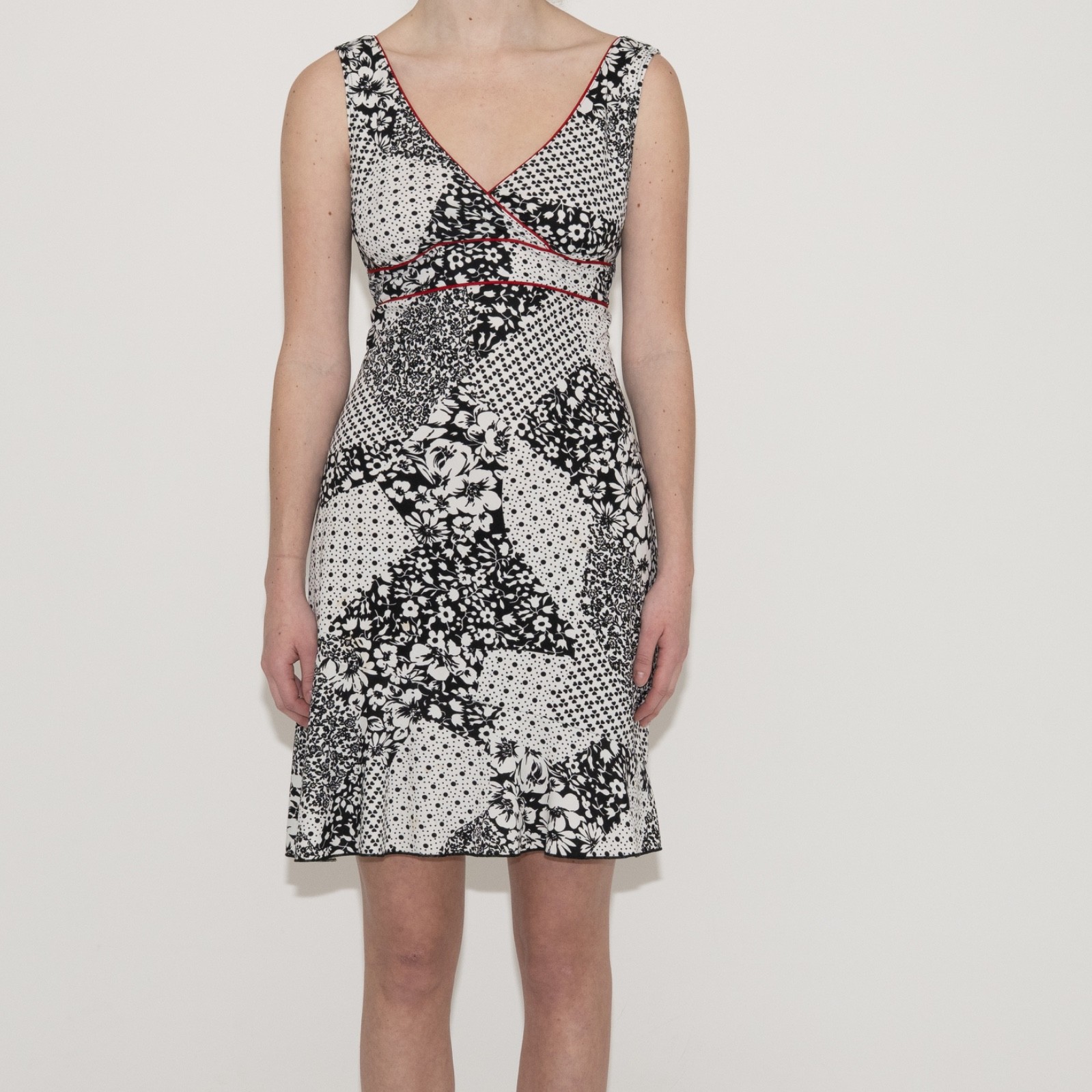 Y2k flower print midi dress black and white size medium w/ ties