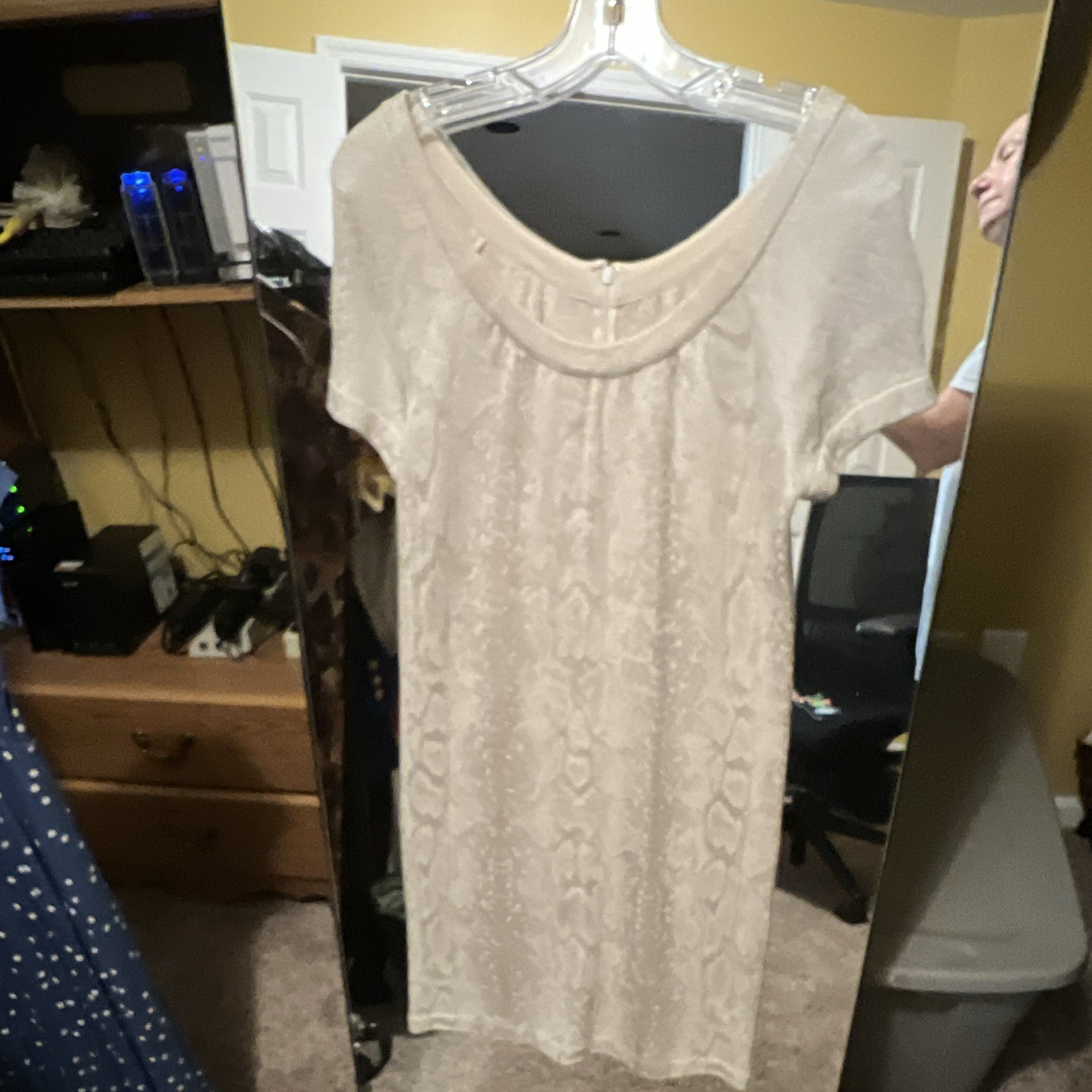 St. John Collection Beige Rayon Knit Sheath Dress Scoop Neck Short Sleeve 4