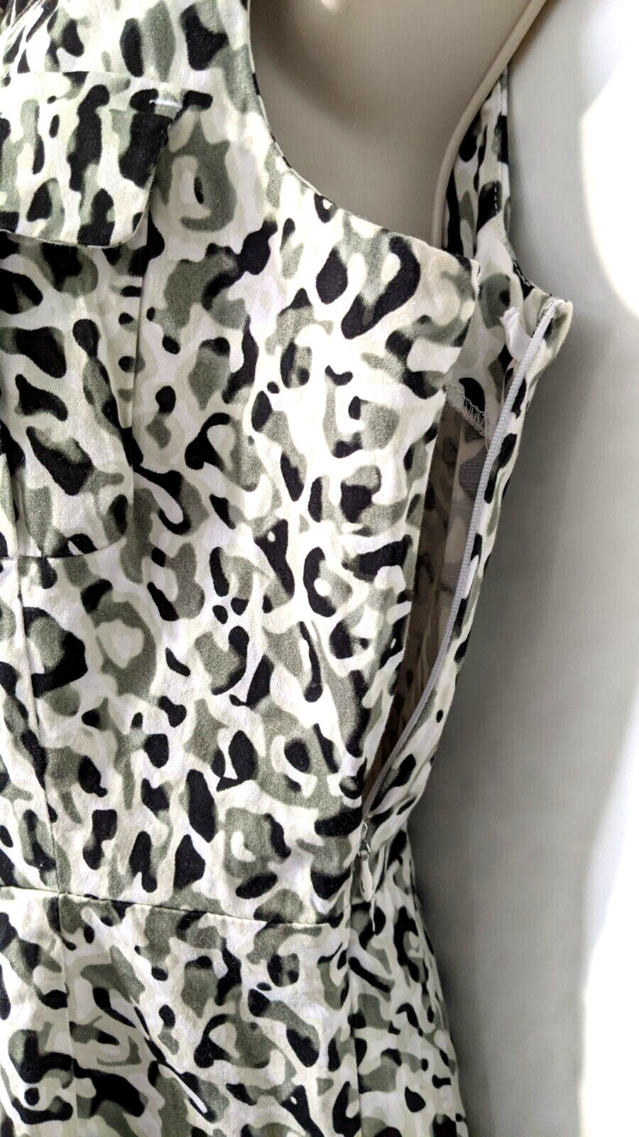 Calvin Klein Womens Sleeveless Animal Print Dress Chest Pocket 1/2 Button Front