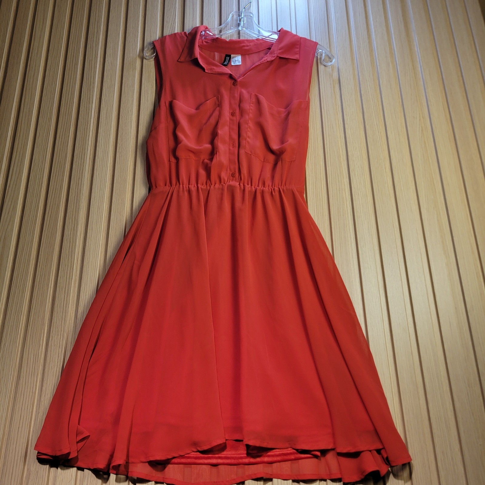 H&M Divided Red Sleeveless Shirt Dress Chiffon Button Up Elastic Waist Size 10