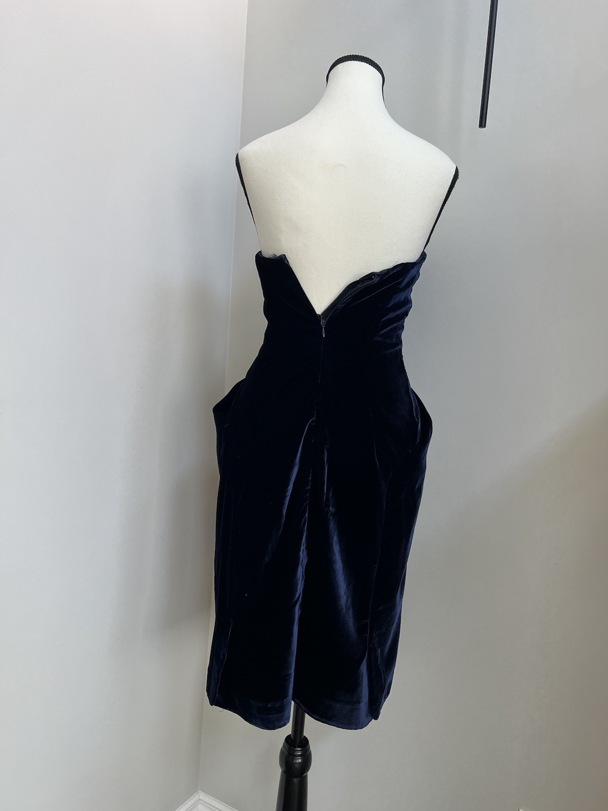 Vintage Velvet ALEXANDER McQUEEN “In Memory of Elizabeth” Collection Size 42