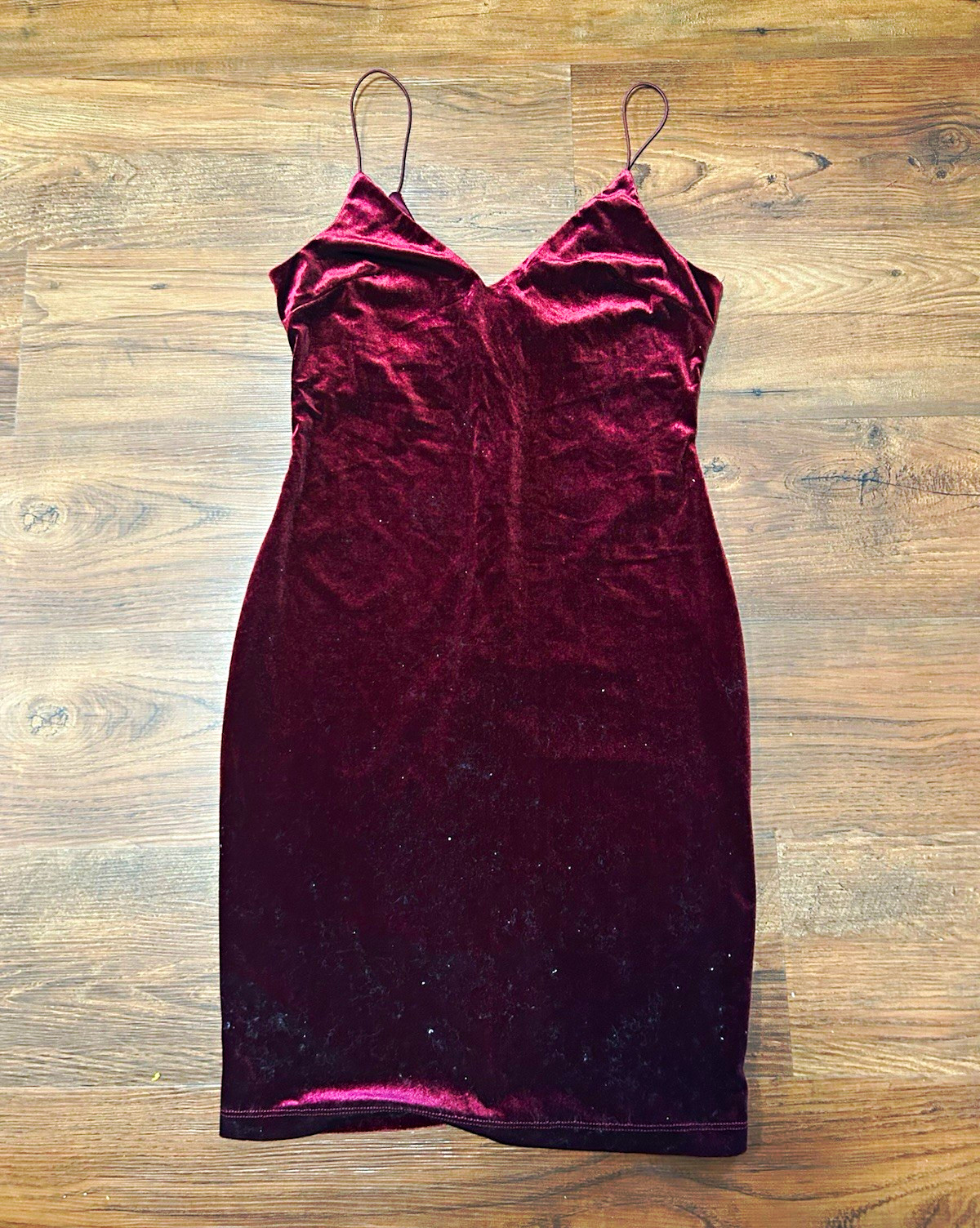 B. Smart Burgundy Velvet V-Neck Strappy Sheath Dress Lined Knee Length L