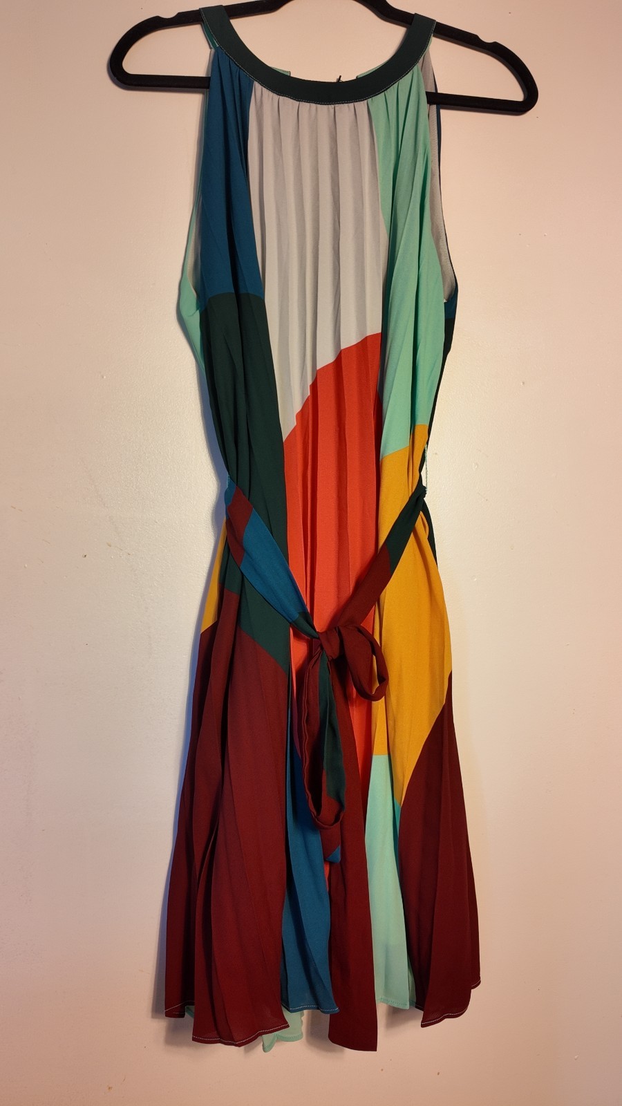 Skies Are Blue Pleated Midi Sleeveless Colorblock Dress – Women’s Size L