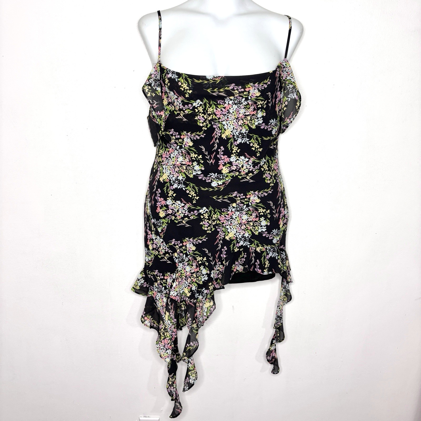 Forever21 Dress Medium Black Floral Ruffle Boho Party Vacation Handkerchief Hem