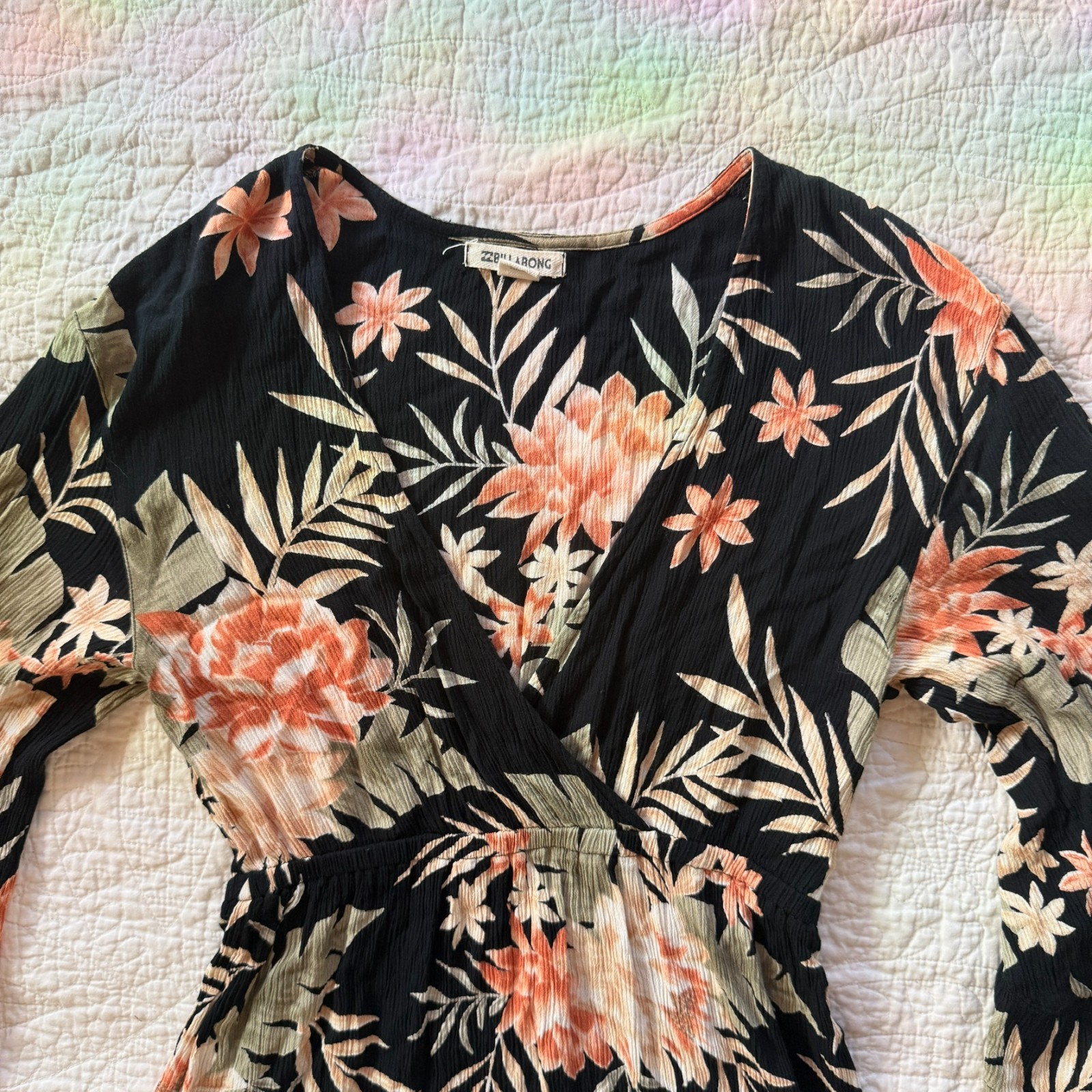 Billabong Size M Black Tropical Floral Print Mini Dress Bell Sleeves Whimsigoth