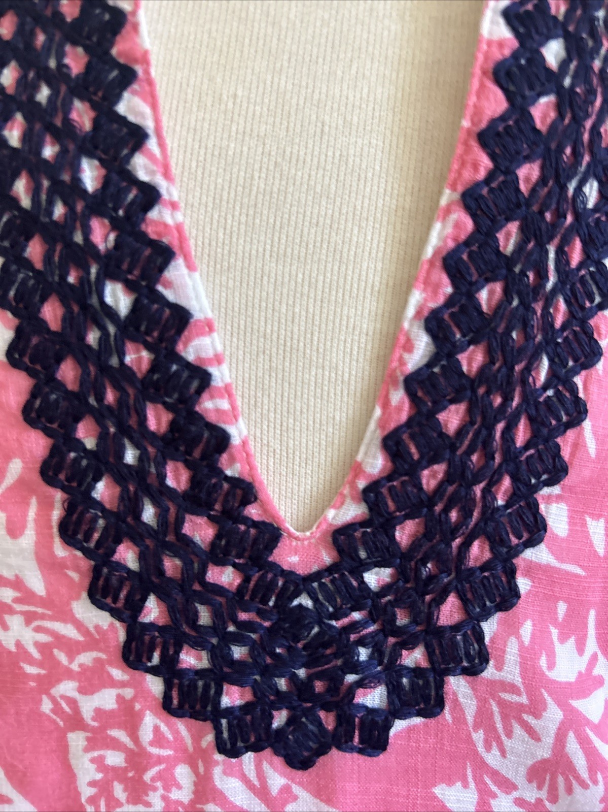 Vineyard Vines Spring Summer Dress Size 4 With Embroidery Trim Work