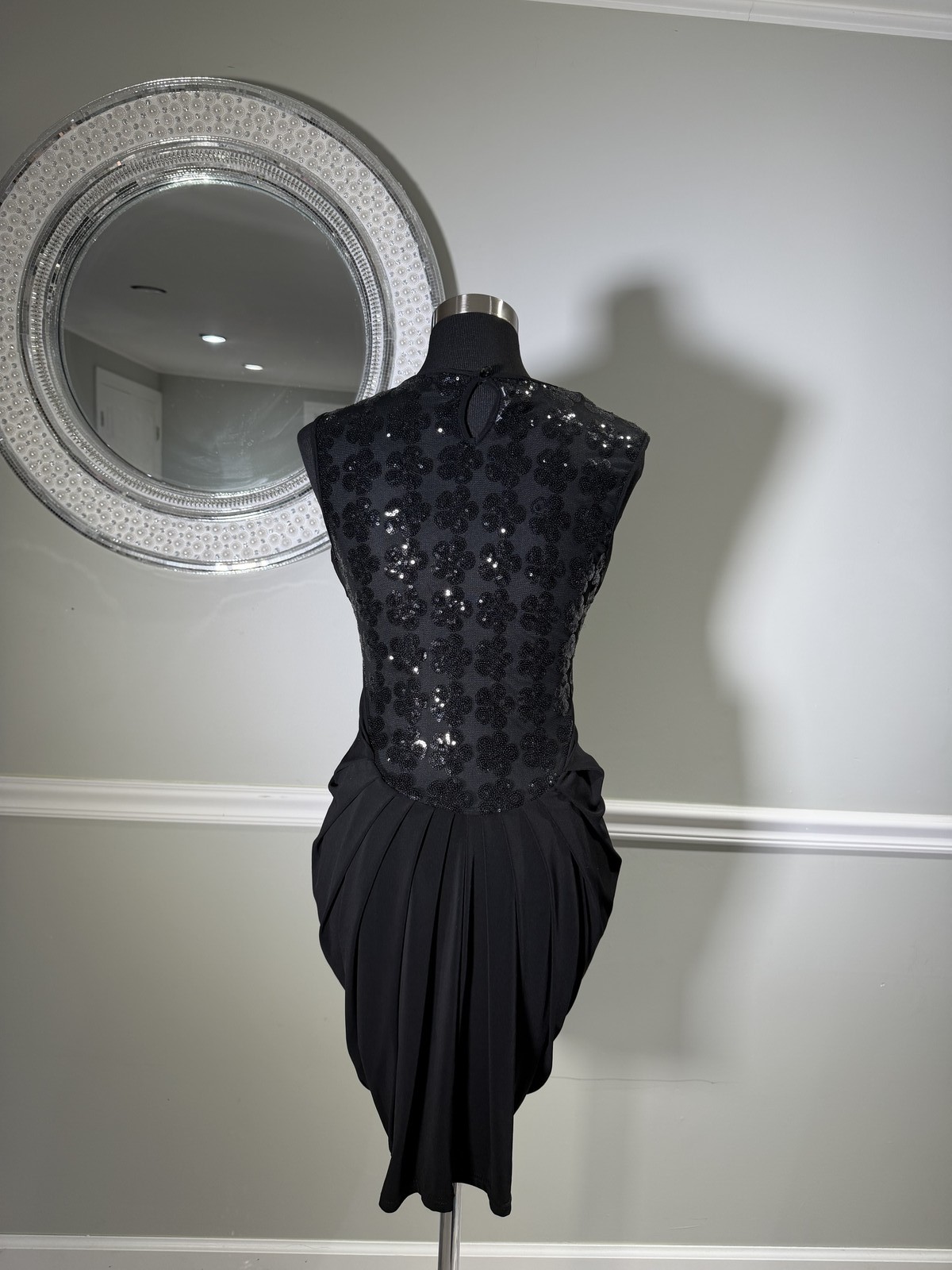 Tanita Romario Black Sequin Jeweled Draped Cocktail Dress Size 4-6