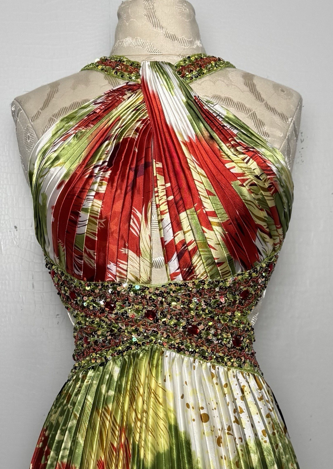 NWT Beaded Halter Open Back Pleated Tropical Print Formal Evening Gown S/M