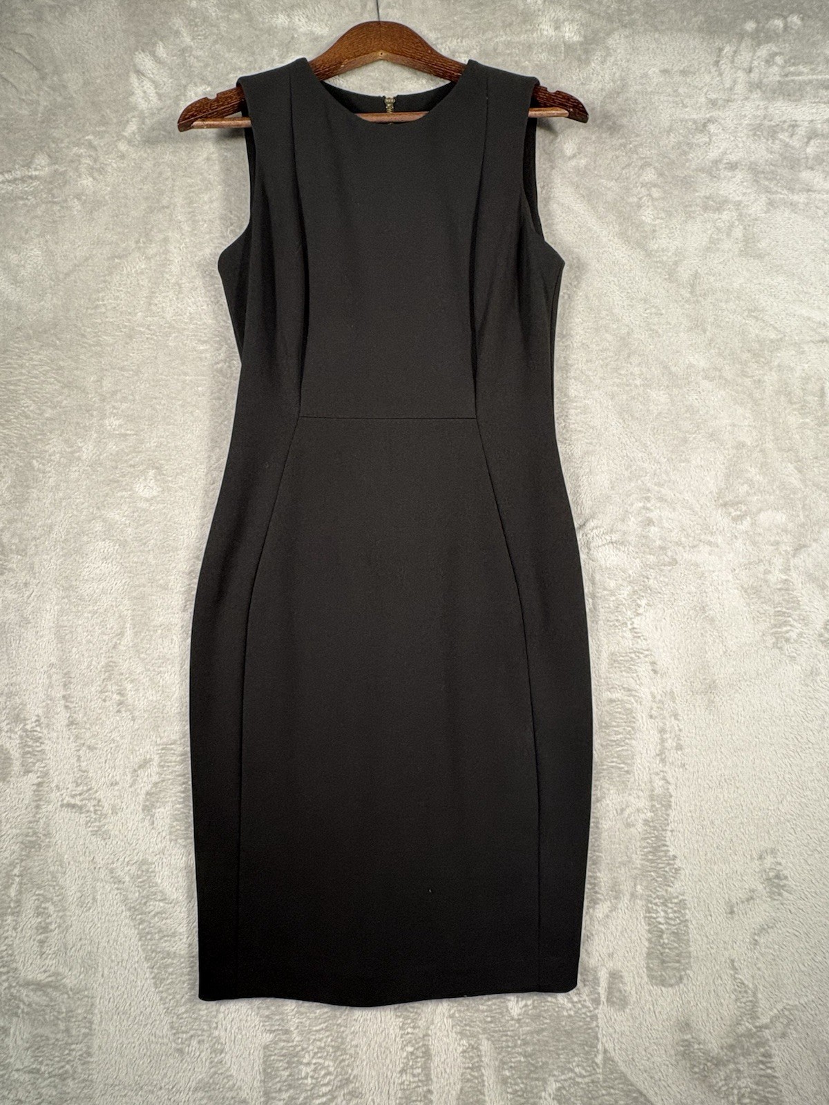 Calvin Klein Women’s 6 Sleeveless Black Dress With Gold Zipper Classic