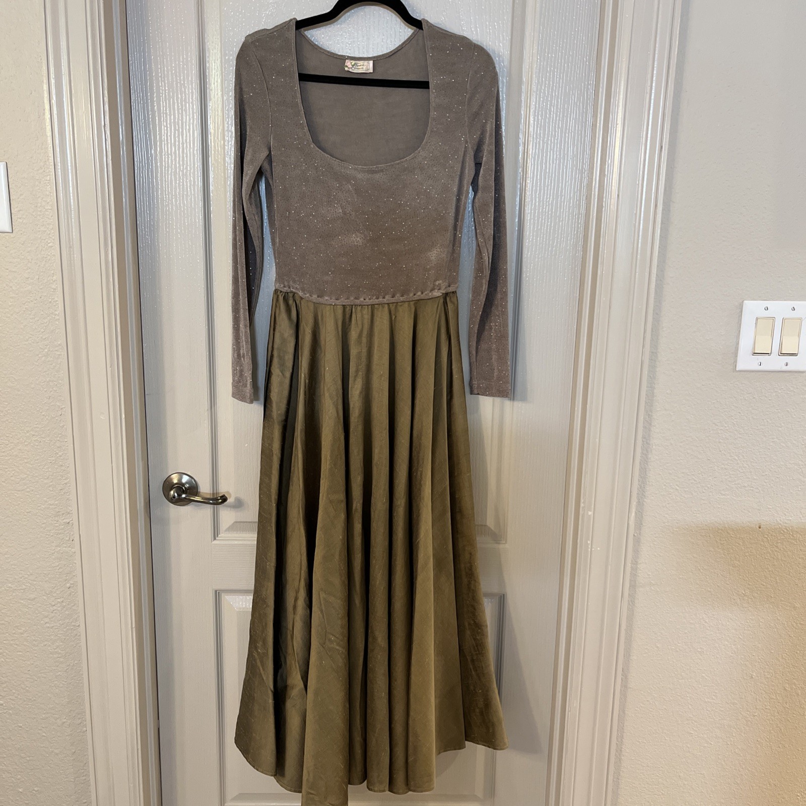 Vintage Bonnie Strauss Gold Bronze Maxi Length Dress Long Evening Gown Size 14
