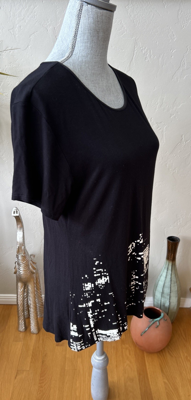 Elie Tahari Design Nation NYC Fit & Flare City Skyline Black & White Top Women M