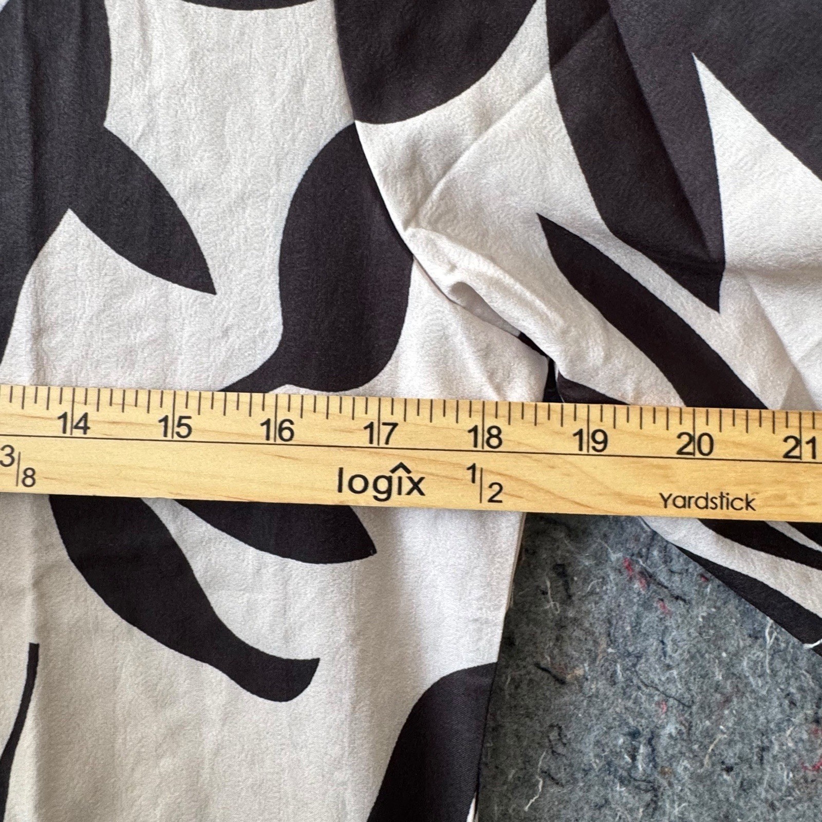 Beige Black Tropical Leaf Dress S Short Sleeve Henley Pockets Boho NWOT