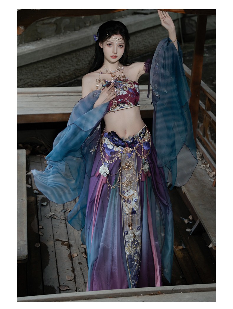 GU – Exotic Hanfu-Inspired Gradient Embroidered Bustier Set for Spring & Summer
