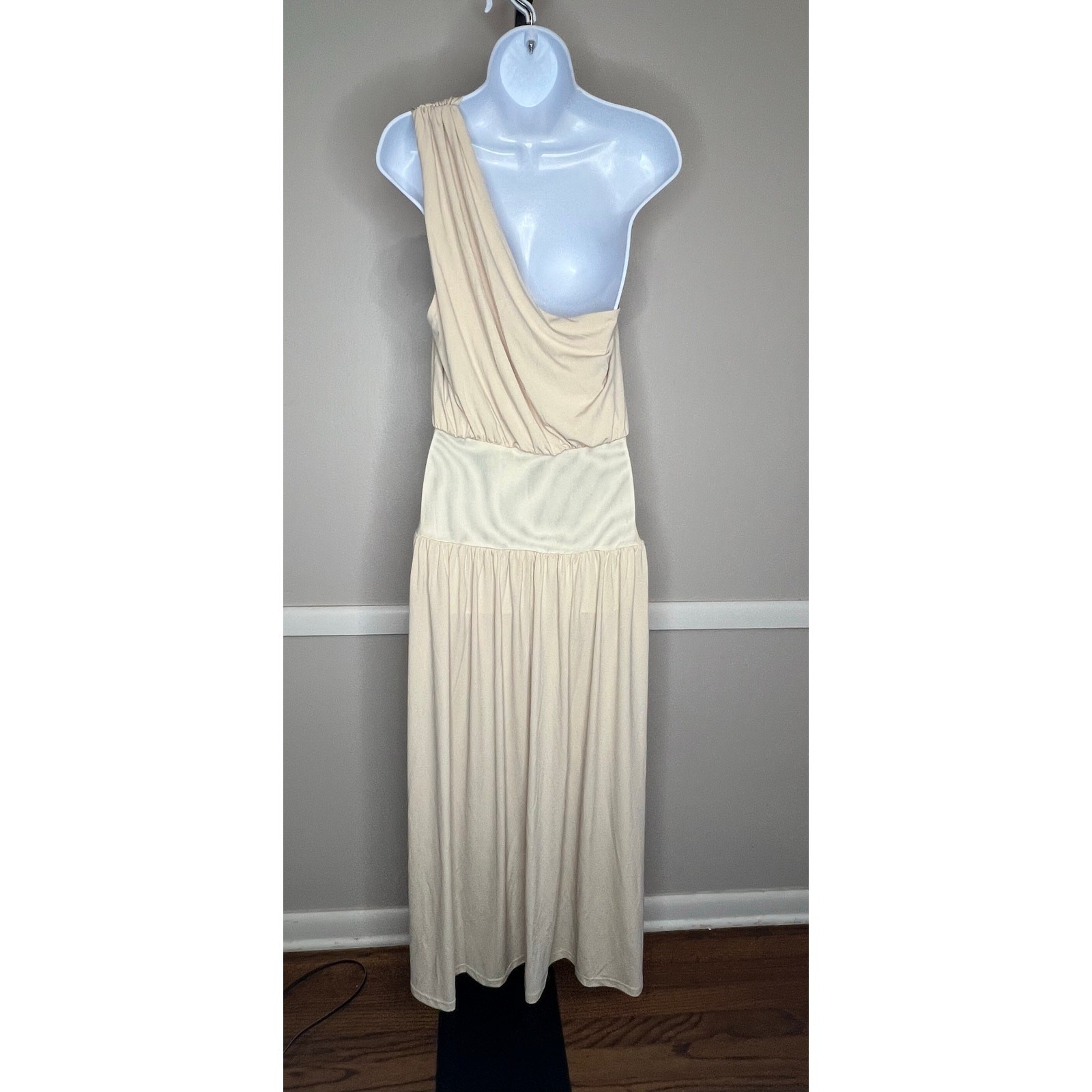 WeWoreWhat One Shoulder Maxi Dress Wood Ash Cream Stretch NWT Medium