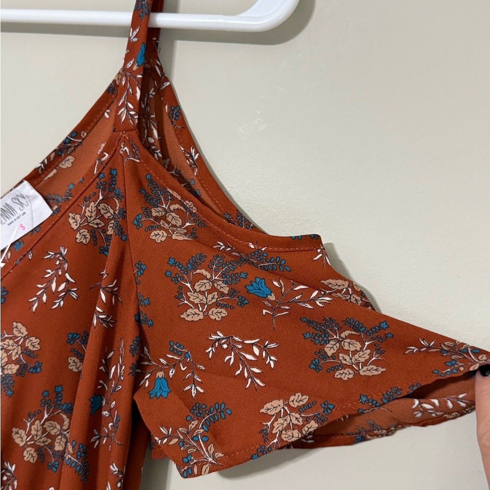 Sienna Sky sz small cold shoulder summer dress lined elastic waist ties on side
