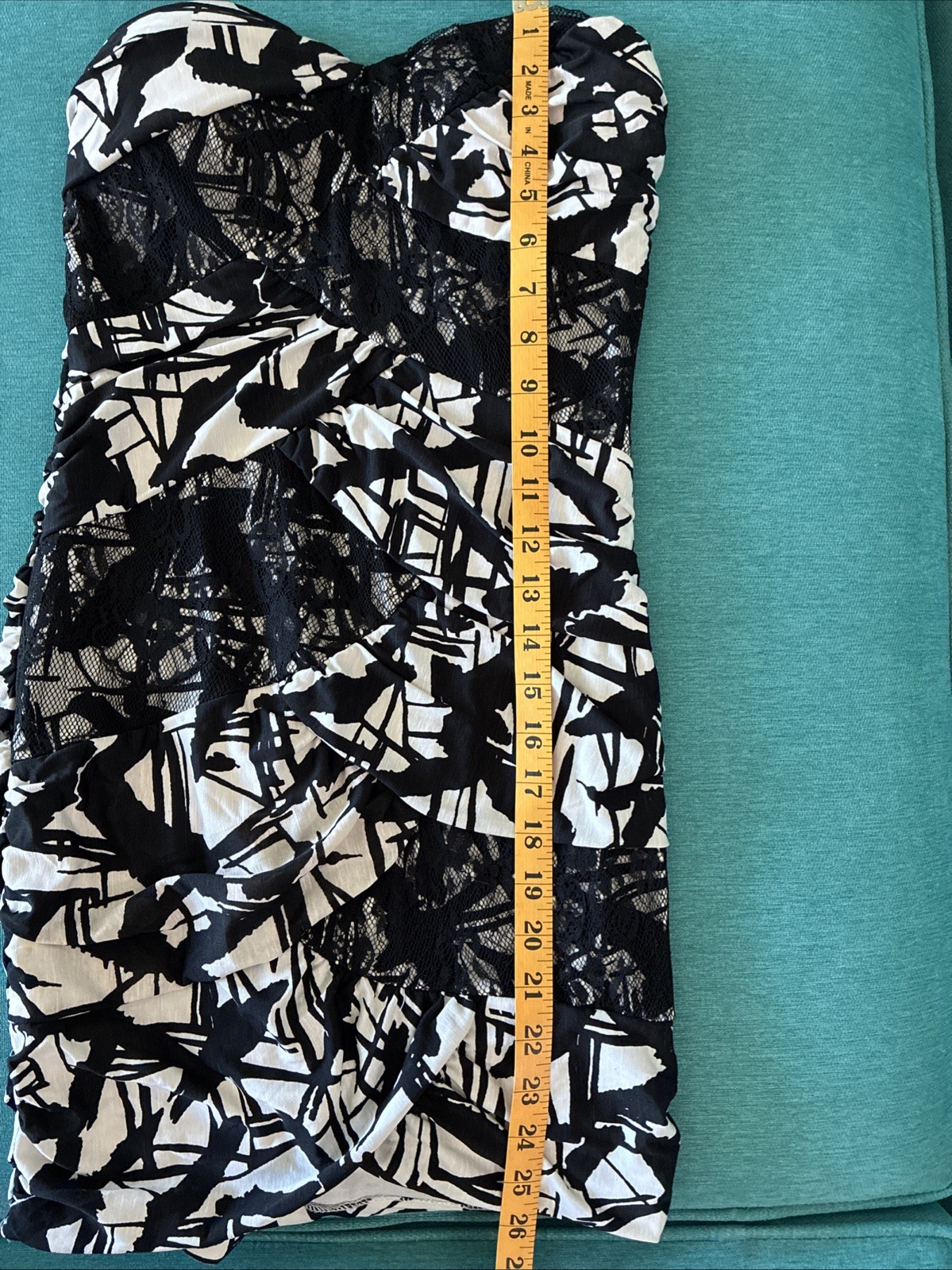 Women’s Strapless Mini Black & White Design Dress Size Small By Love Culture
