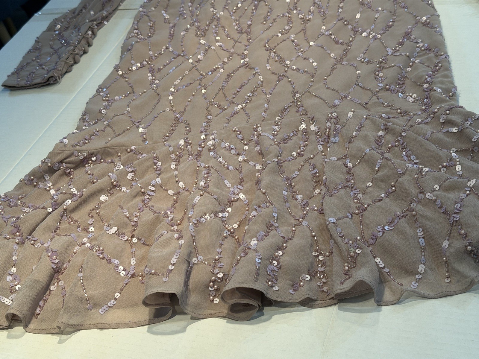 MAC DUGGAL 10767 SEQUINED ILLUSIONS LONG VINTAGE LILAC TRUMPET MIDI DRESS 10