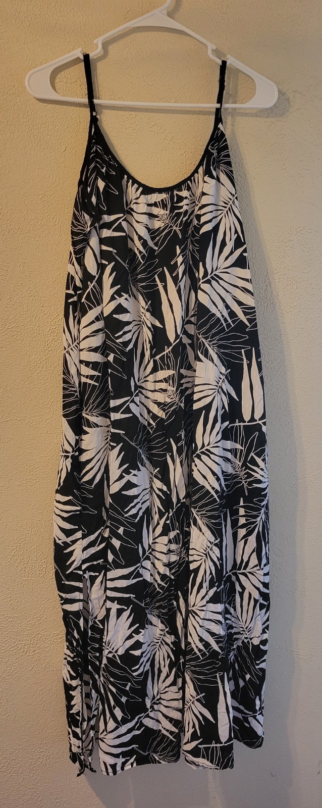 Joyspun Palm Leaf Maxi Dress 3X Black White Coastal Tropical Lounge Nightgown