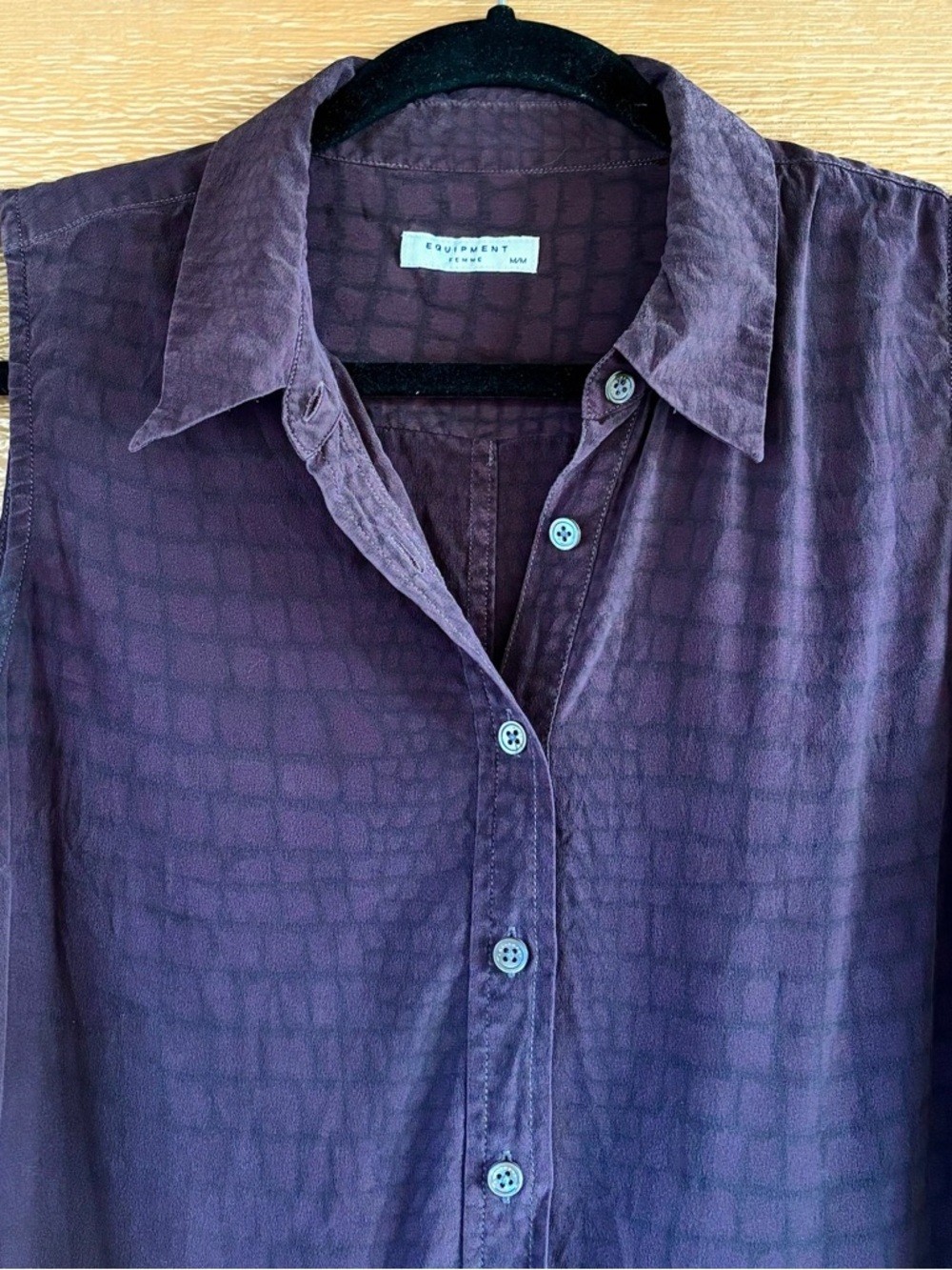 Equipment 100% Silk Sleeveless Button Dress w/ Subtle Geo Pattern in Plum -Sz M