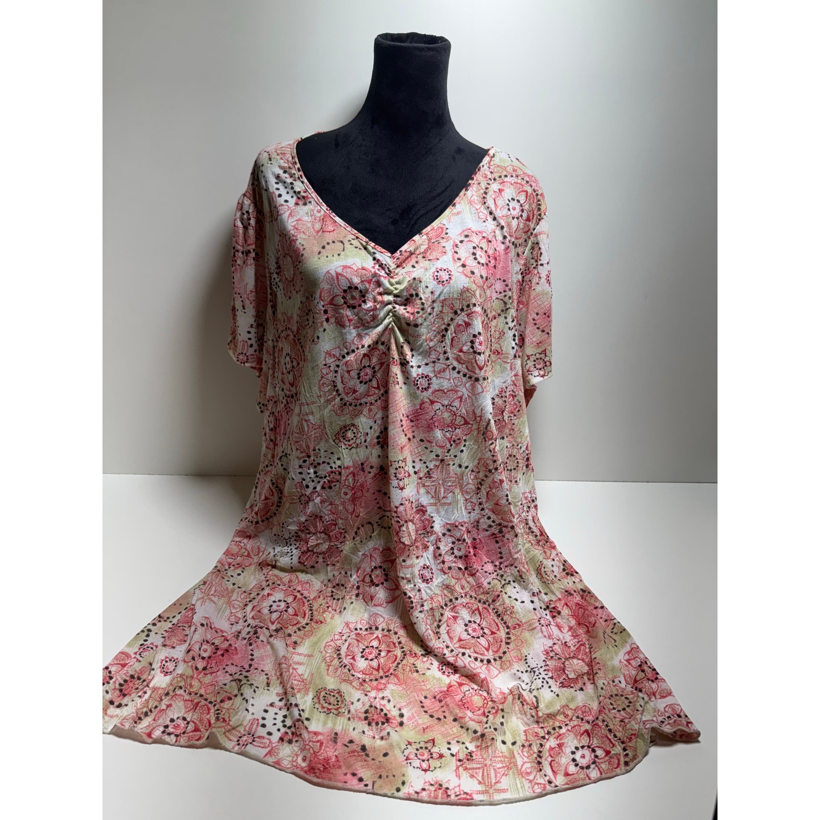 New Directions Women’s Shift Dress Sz 3XL Flowy Artsy V Neck Short Sleeve pit