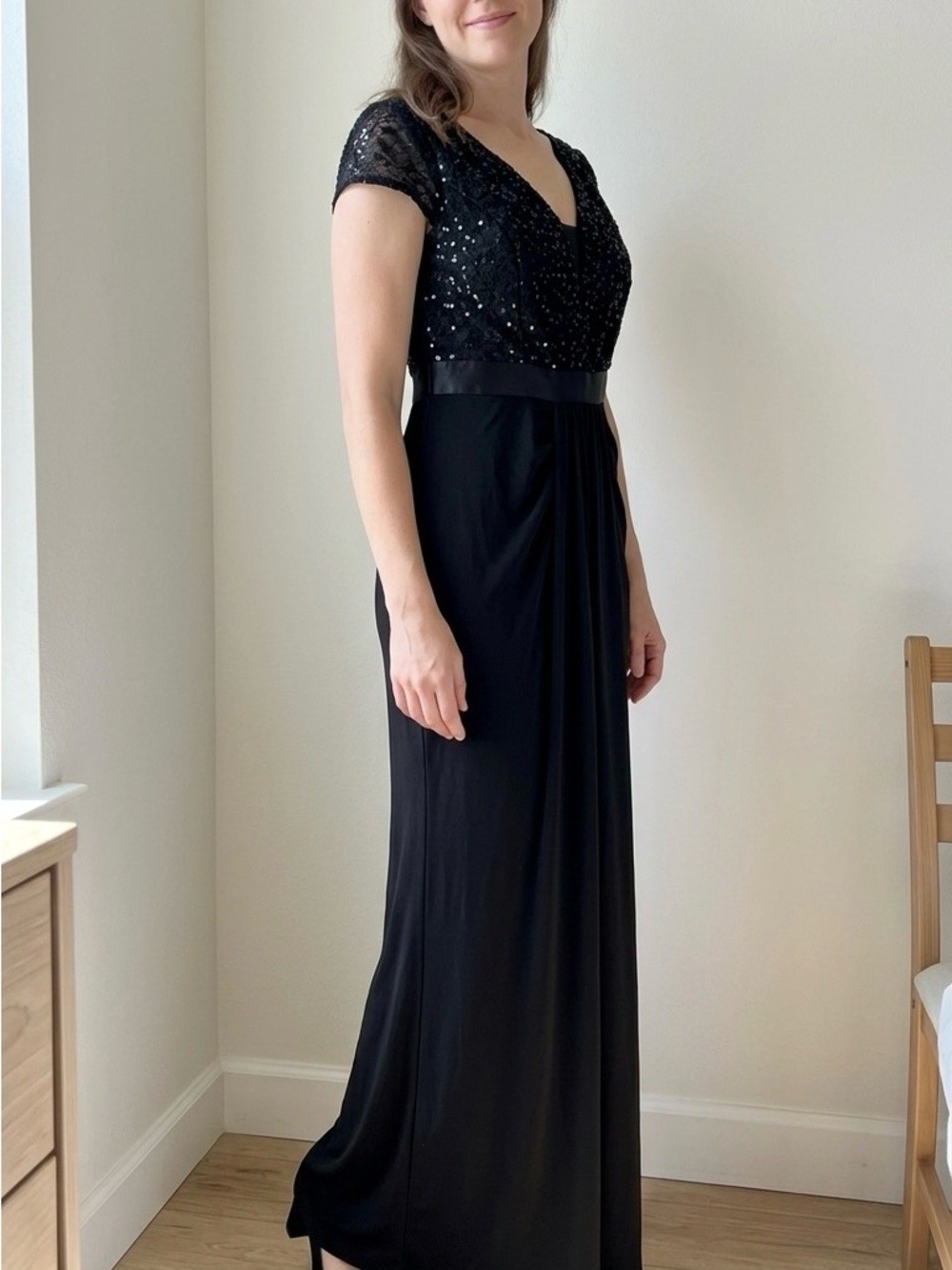 MIUSOL Black Sequin Lace Bodice Maxi Evening Gown Cap Sleeve V-Neck XL NWT