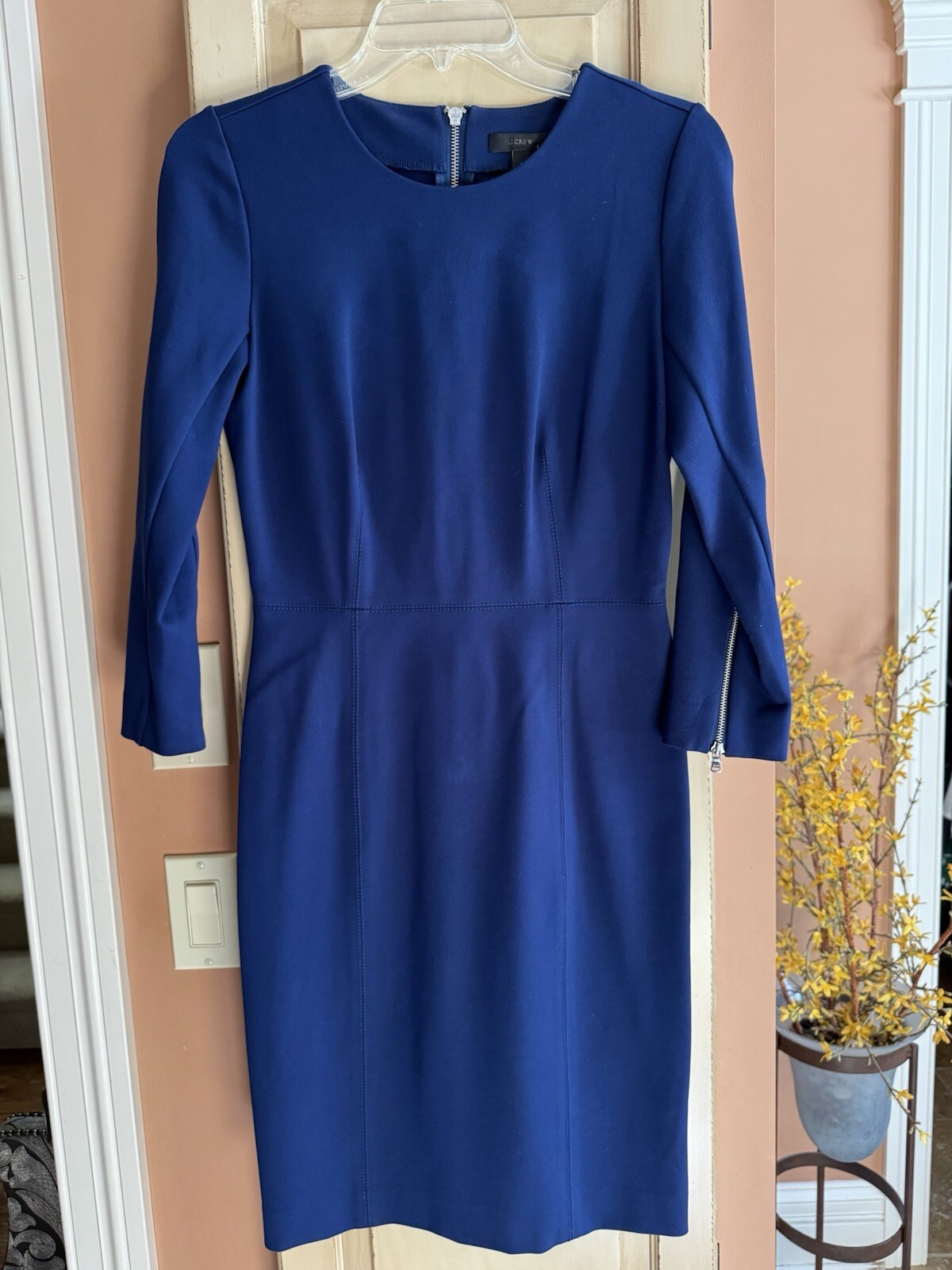 J CREW navy Crew Neck Dress new with tags Zip Back size 2 Thick Scuba Fabric