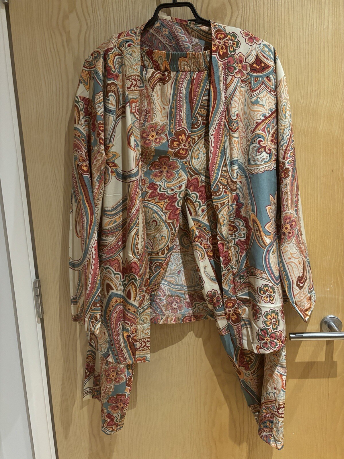 Vibrant Paisley Print ankle length Pantsuit Set Womens Size L