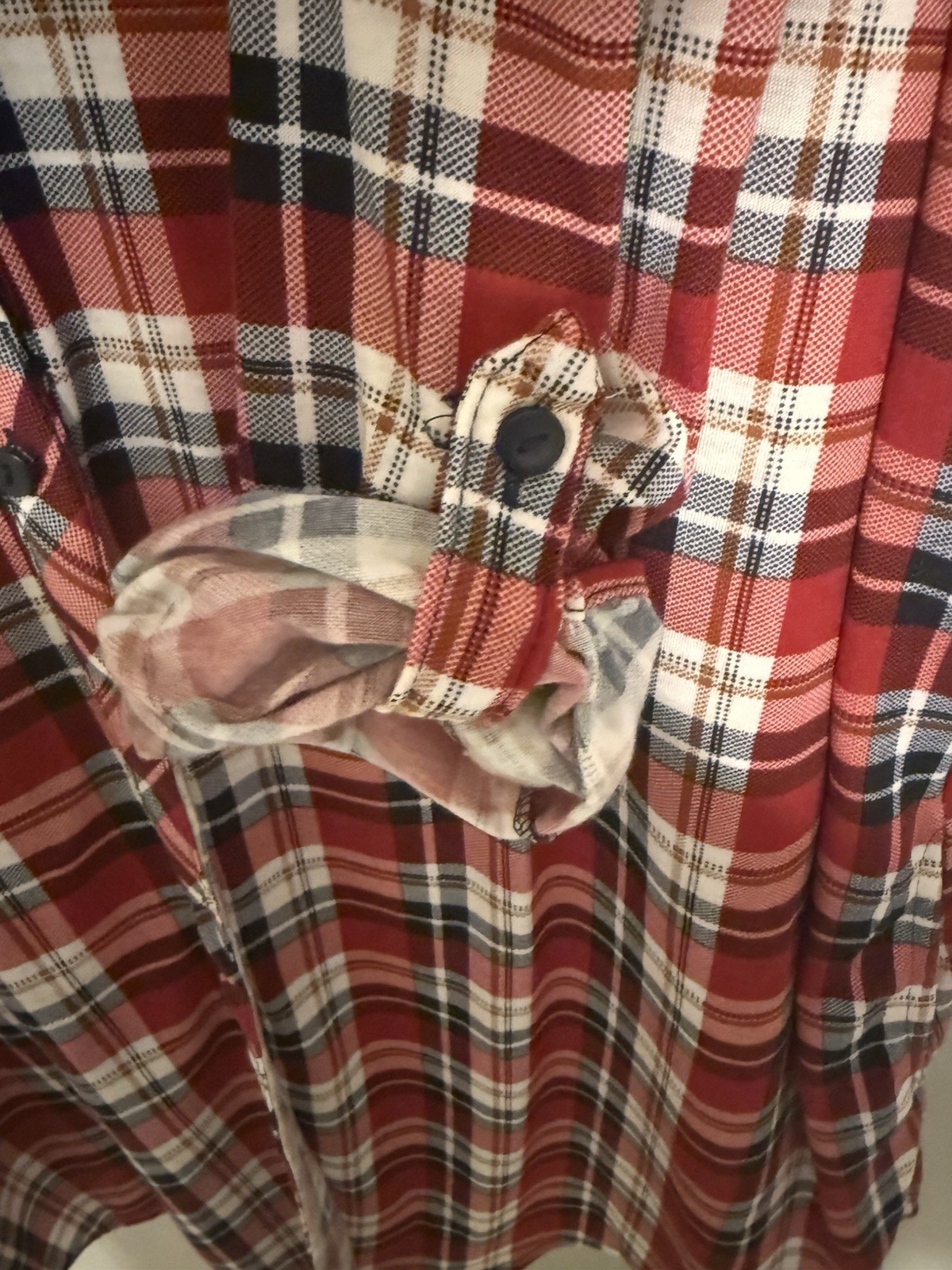 White Mark Red Plaid Oversized Very Soft Shirt, Size 1XL NWT
