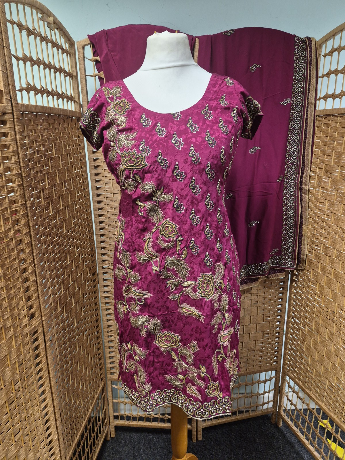Indian Pakistani Kurta Kurti Chikankari Tunic Trousers Sari Magenta Small HAI