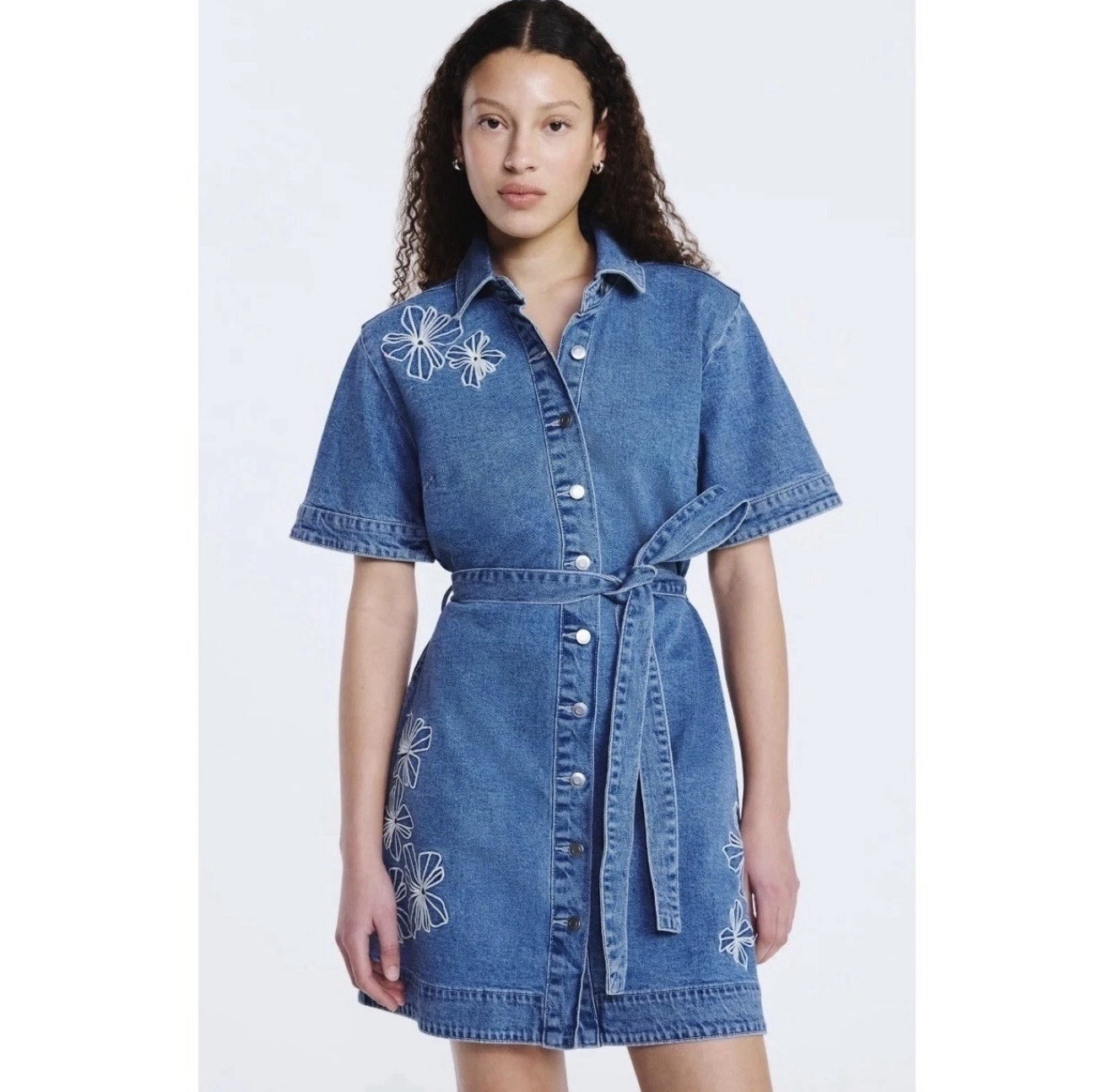 Free Assembly Women’s Embroidered Denim Mini Shirtdress Blue Small NWT