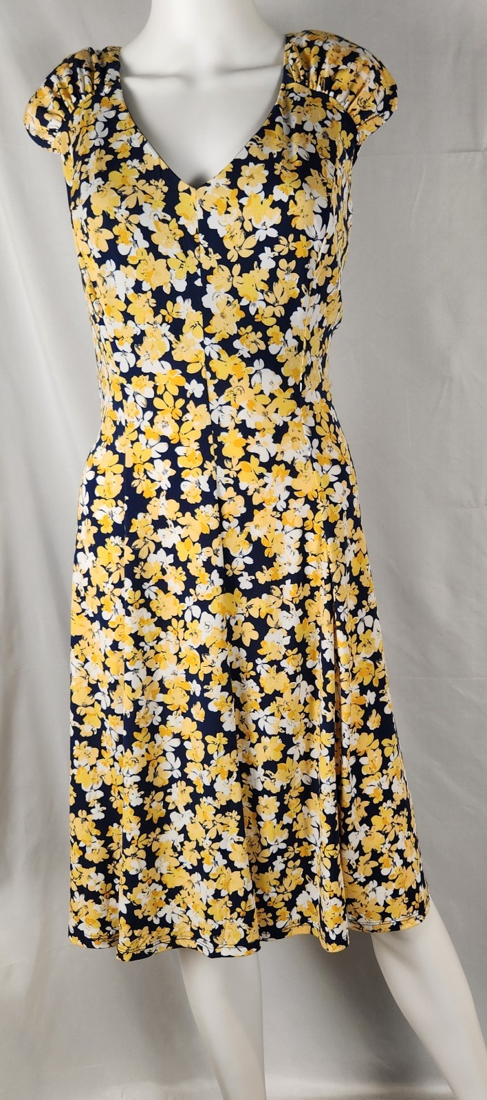 North Style Floral Cottage/Classic/SlowFashion Ruched Cap Sleeve Midi Dress 14