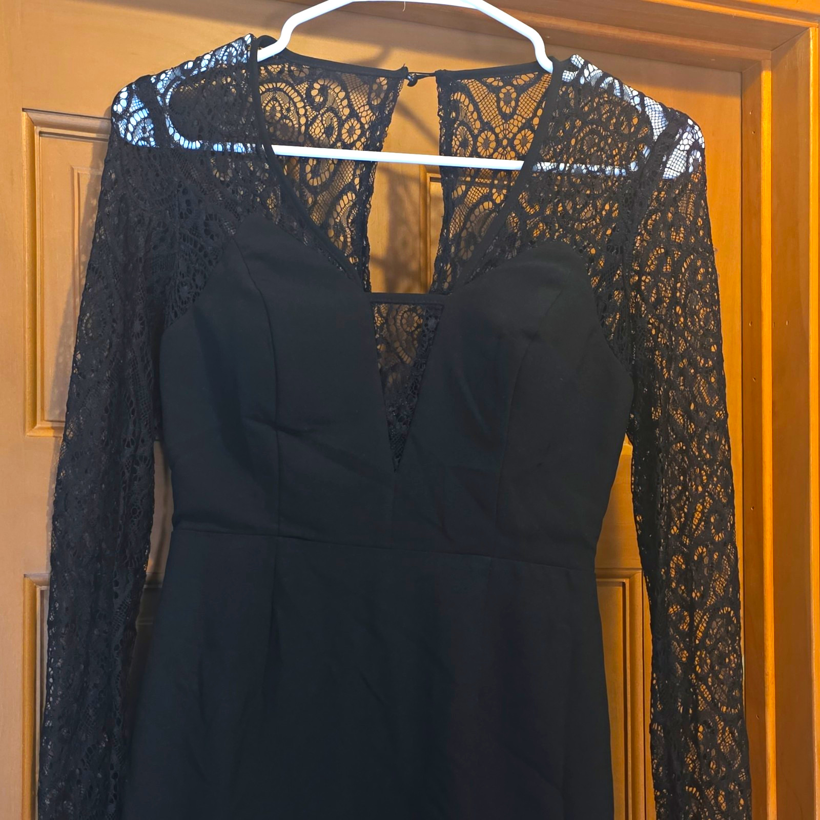 Dear Moon Black Solid Lace V-Neck Long Sleeve Maxi Dress Lined Stretch 3