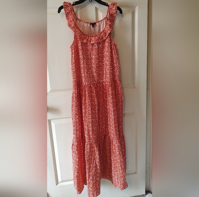 Ann Taylor Maxi Dress, Size M, Red Pink White Floral, Square Neck, Ruffle