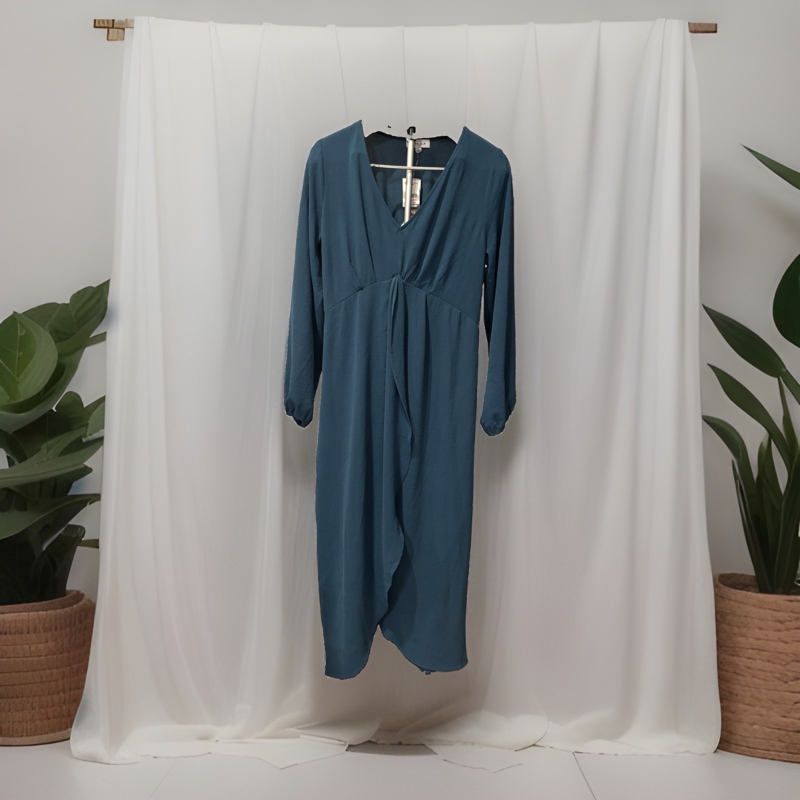 Gilli Blue L Chiffon V-Neck Dress Long Sleeve Lined