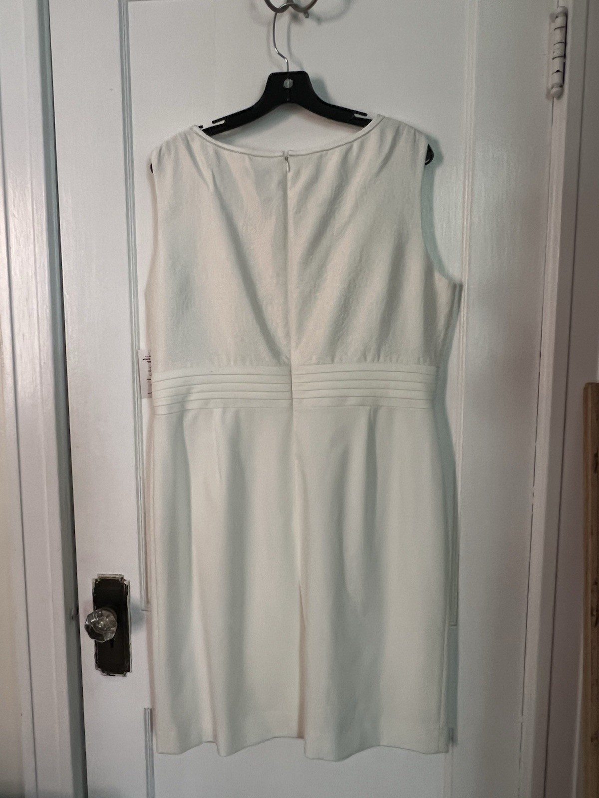 Tahari Arthur S. Levine Dress Ivory Textured Sleeveless Size 16 NWT